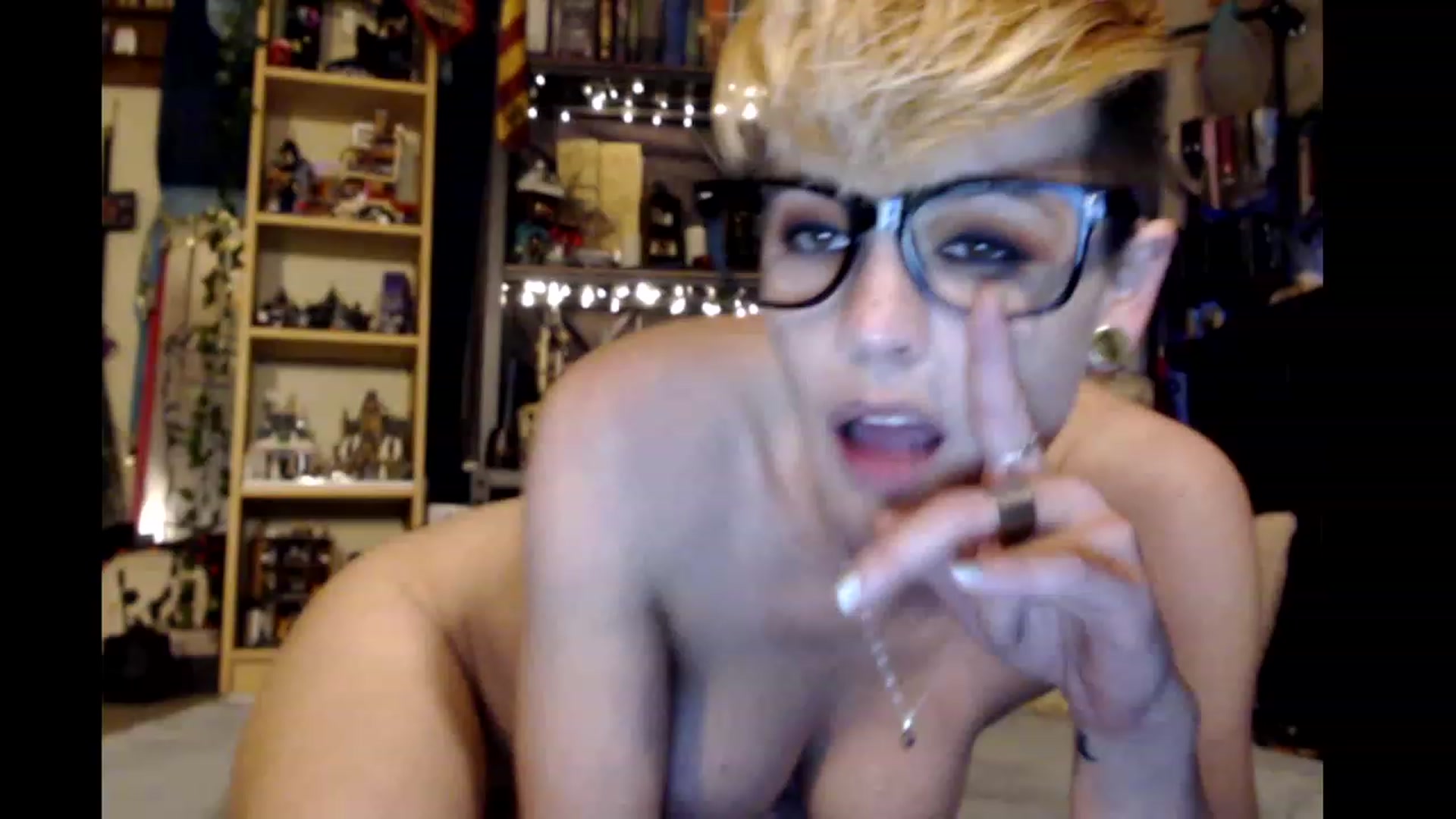Gallery image thumbnail from Ancored's myfreecams stream on, 01/09/2024, 02:35 image 4 of 20