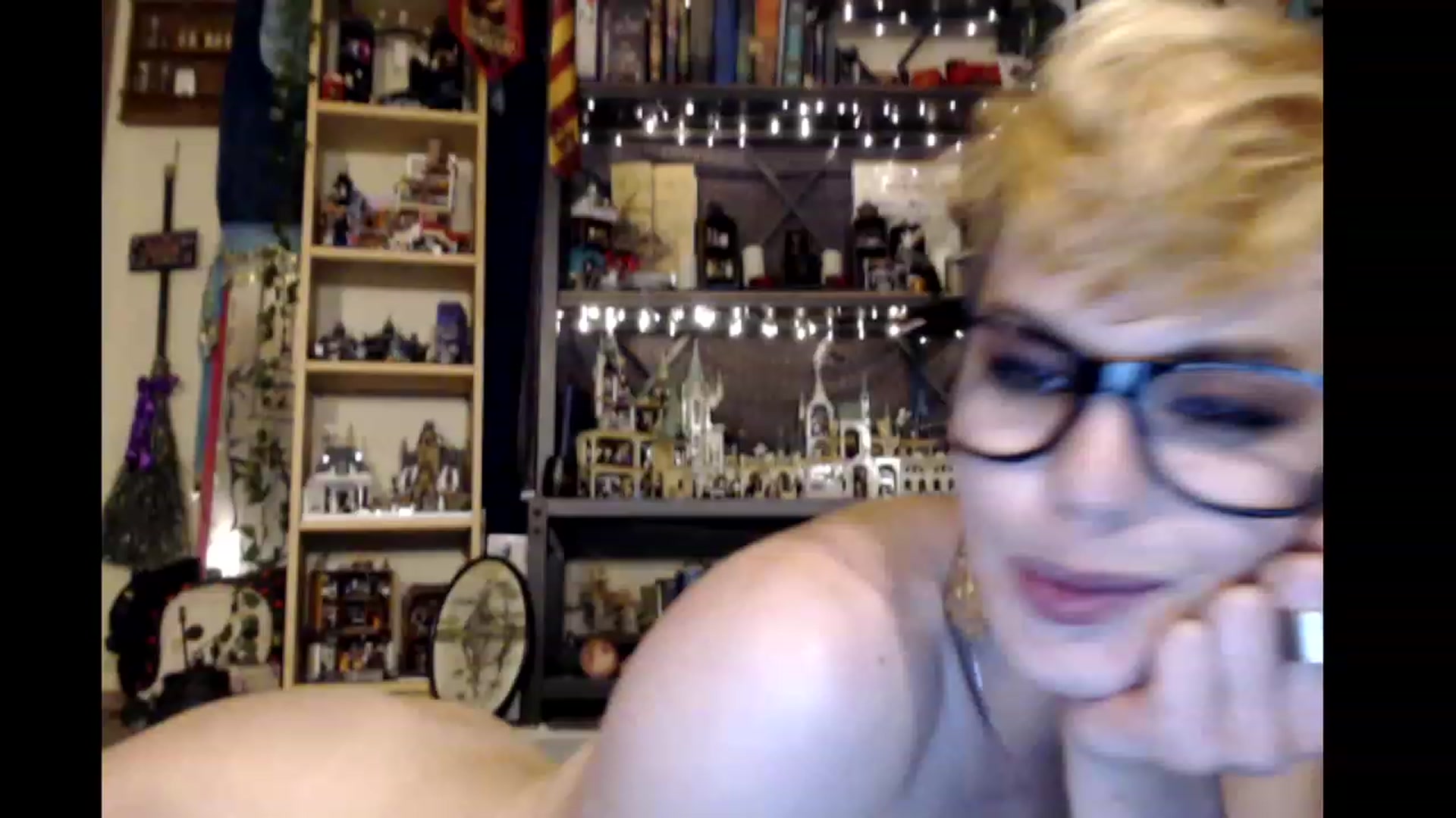 Gallery image thumbnail from Ancored's myfreecams stream on, 01/10/2024, 03:01 image 12 of 20