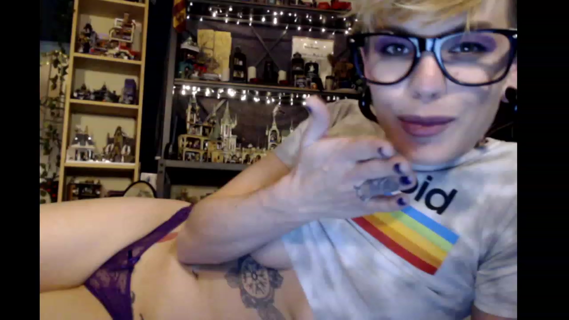 Gallery image thumbnail from Ancored's myfreecams stream on, 01/12/2024, 01:16 image 18 of 20