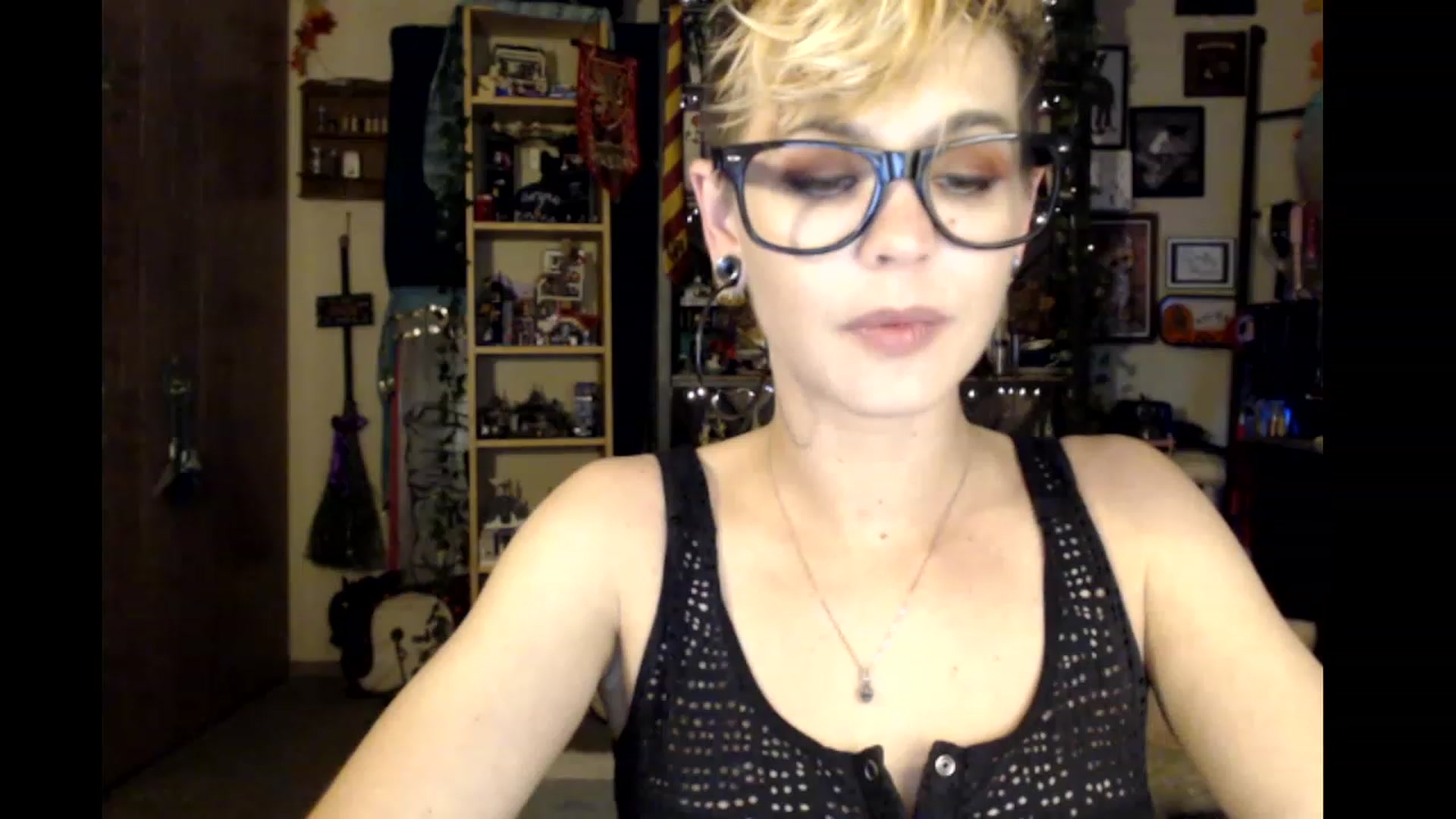 Gallery image thumbnail from Ancored's myfreecams stream on, 01/13/2024, 24:15 image 12 of 20