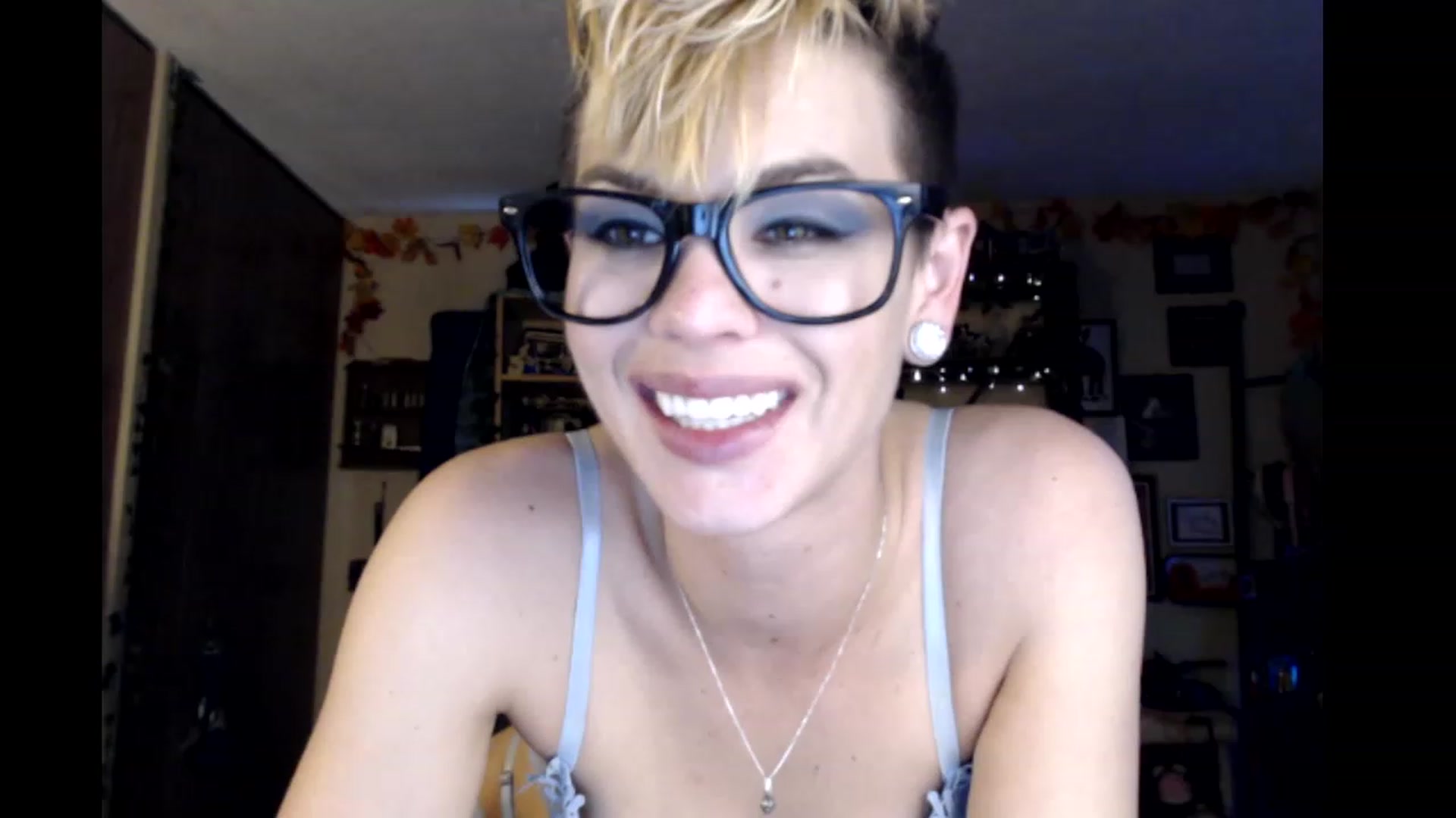 Gallery image thumbnail from Ancored's myfreecams stream on, 01/15/2024, 23:34 image 5 of 20