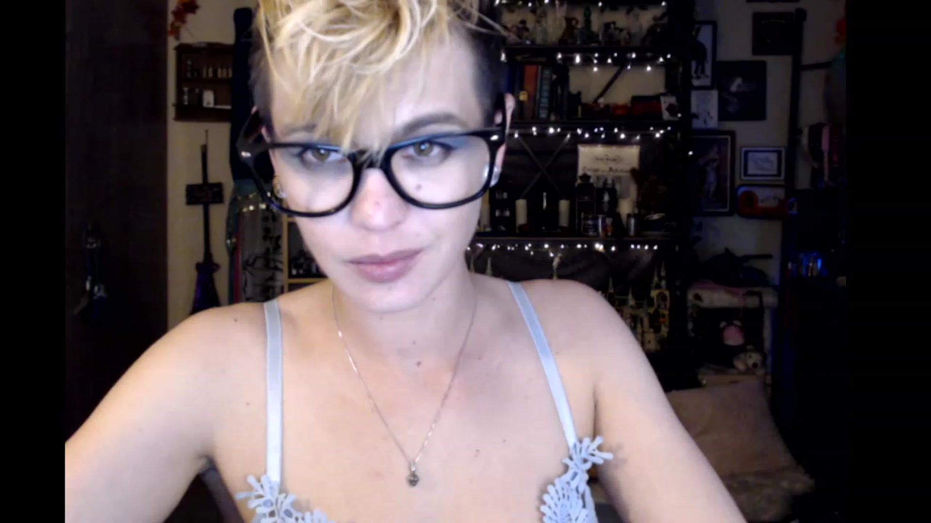 Gallery image thumbnail from Ancored's myfreecams stream on, 01/15/2024, 23:34 image 12 of 20