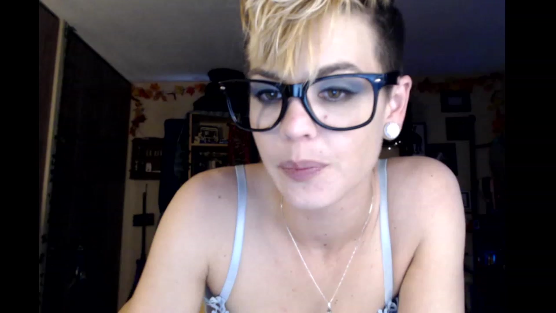 Gallery image thumbnail from Ancored's myfreecams stream on, 01/15/2024, 23:34 image 4 of 20