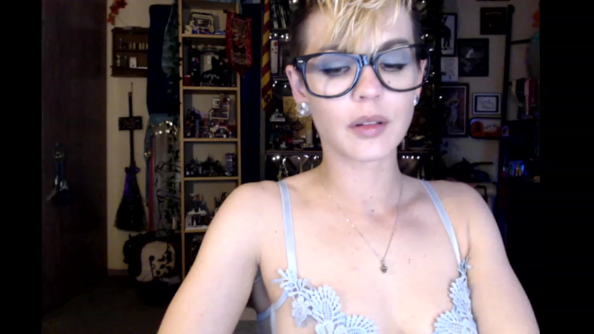 Gallery image thumbnail from Ancored's myfreecams stream on, 01/15/2024, 23:34 image 14 of 20