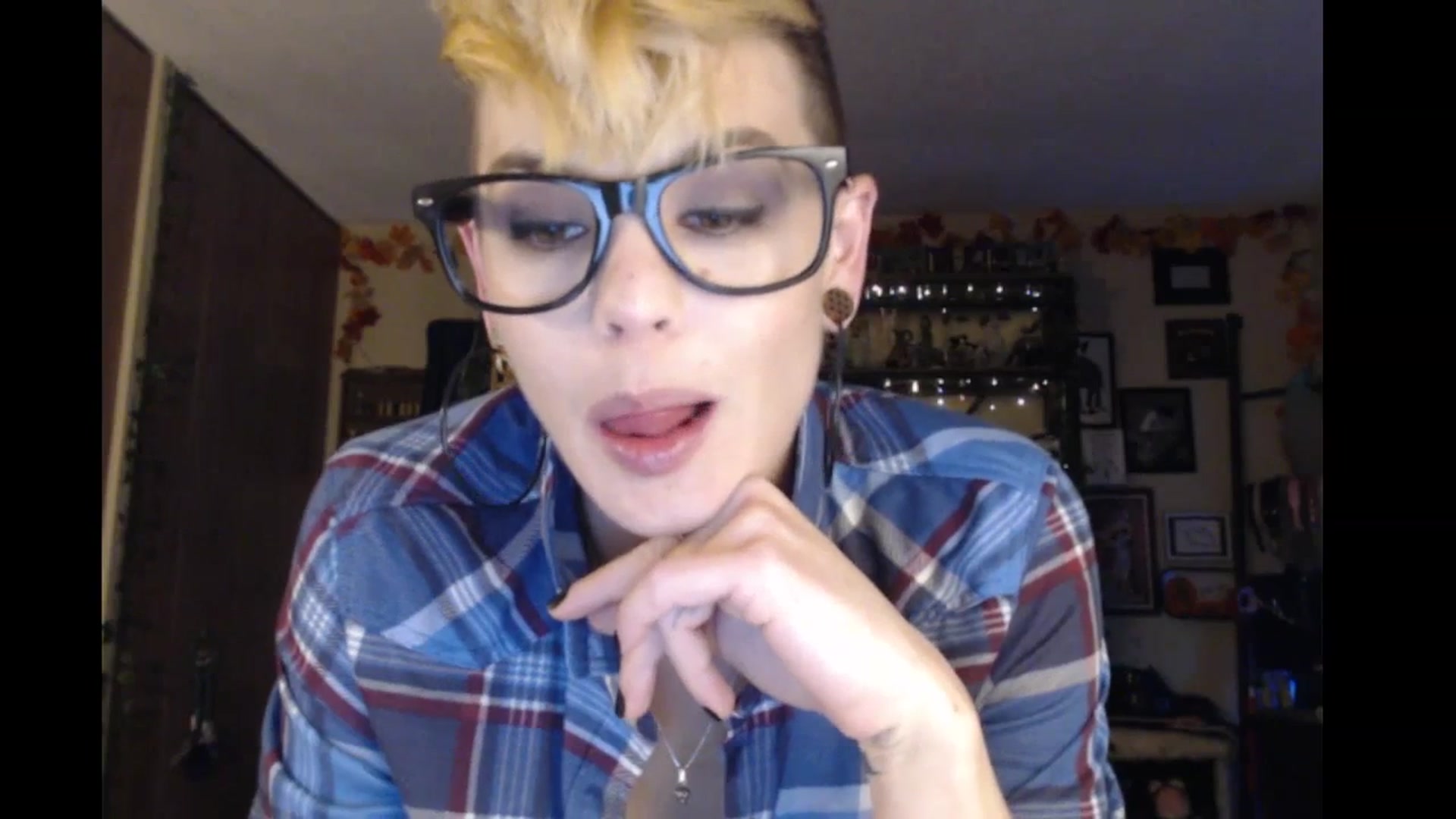 Gallery image thumbnail from Ancored's myfreecams stream on, 01/30/2024, 24:58 image 3 of 20
