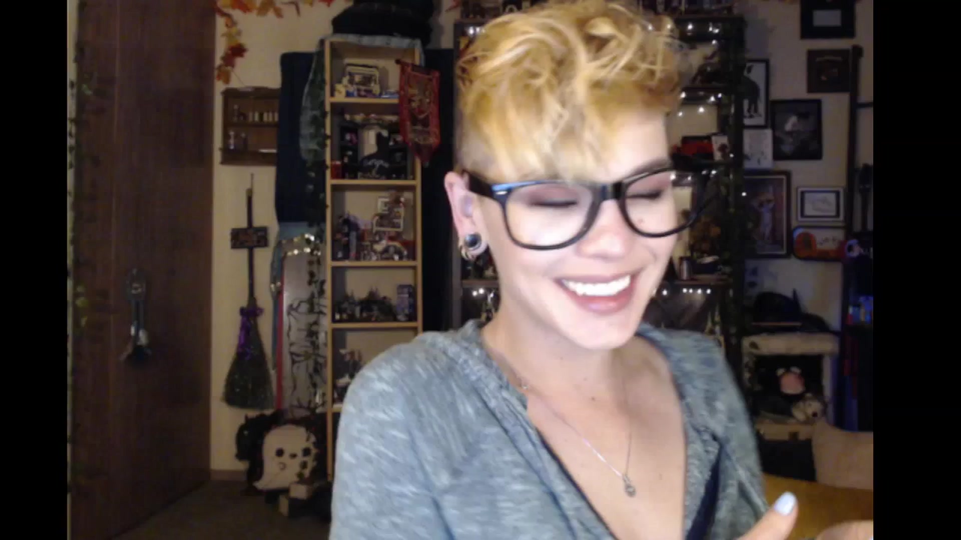 Gallery image thumbnail from Ancored's myfreecams stream on, 01/31/2024, 24:58 image 18 of 20