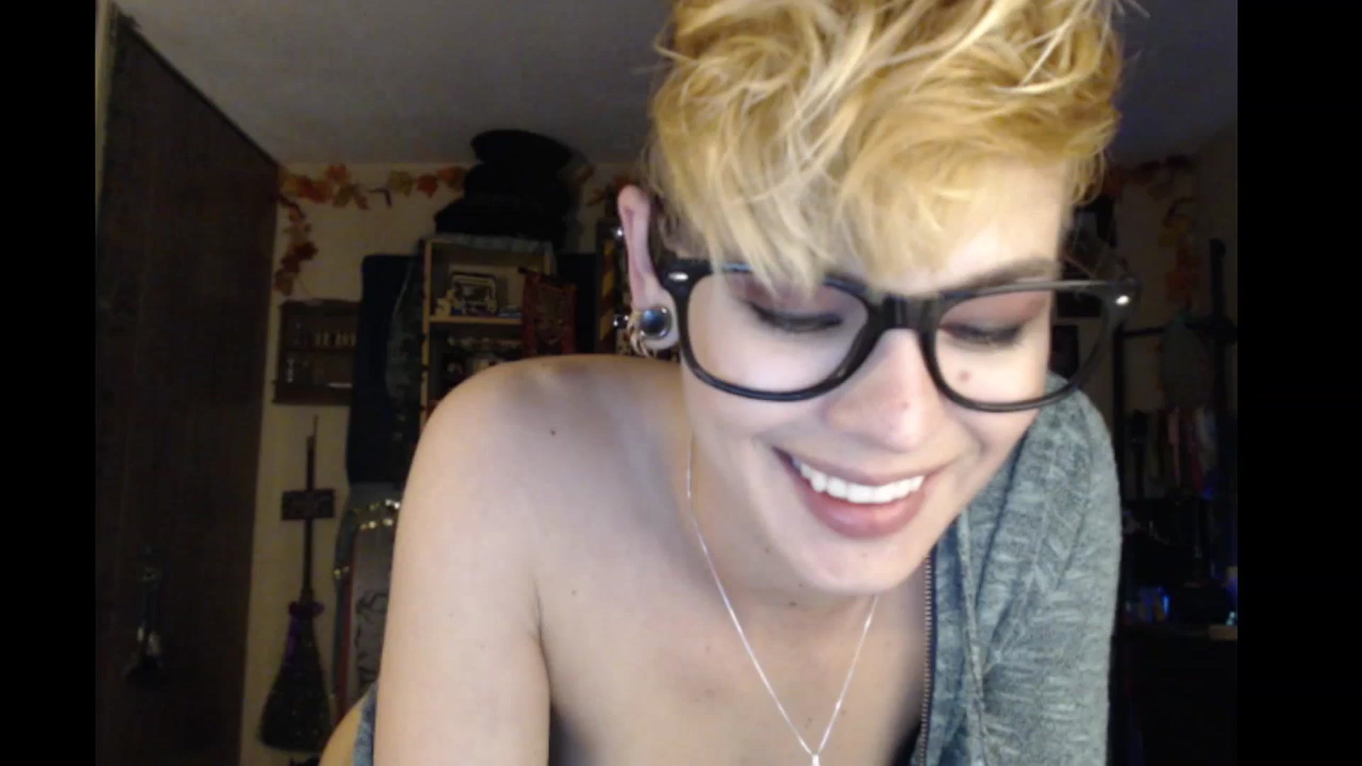 Gallery image thumbnail from Ancored's myfreecams stream on, 01/31/2024, 24:58 image 7 of 20