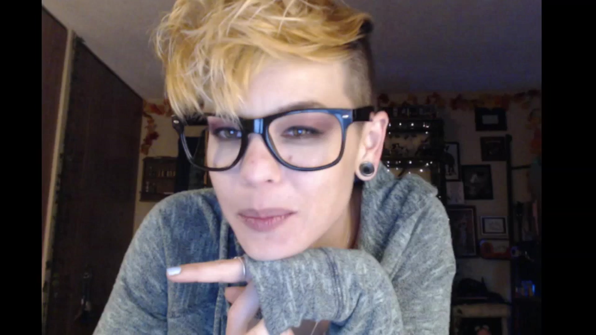 Gallery image thumbnail from Ancored's myfreecams stream on, 01/31/2024, 24:58 image 20 of 20