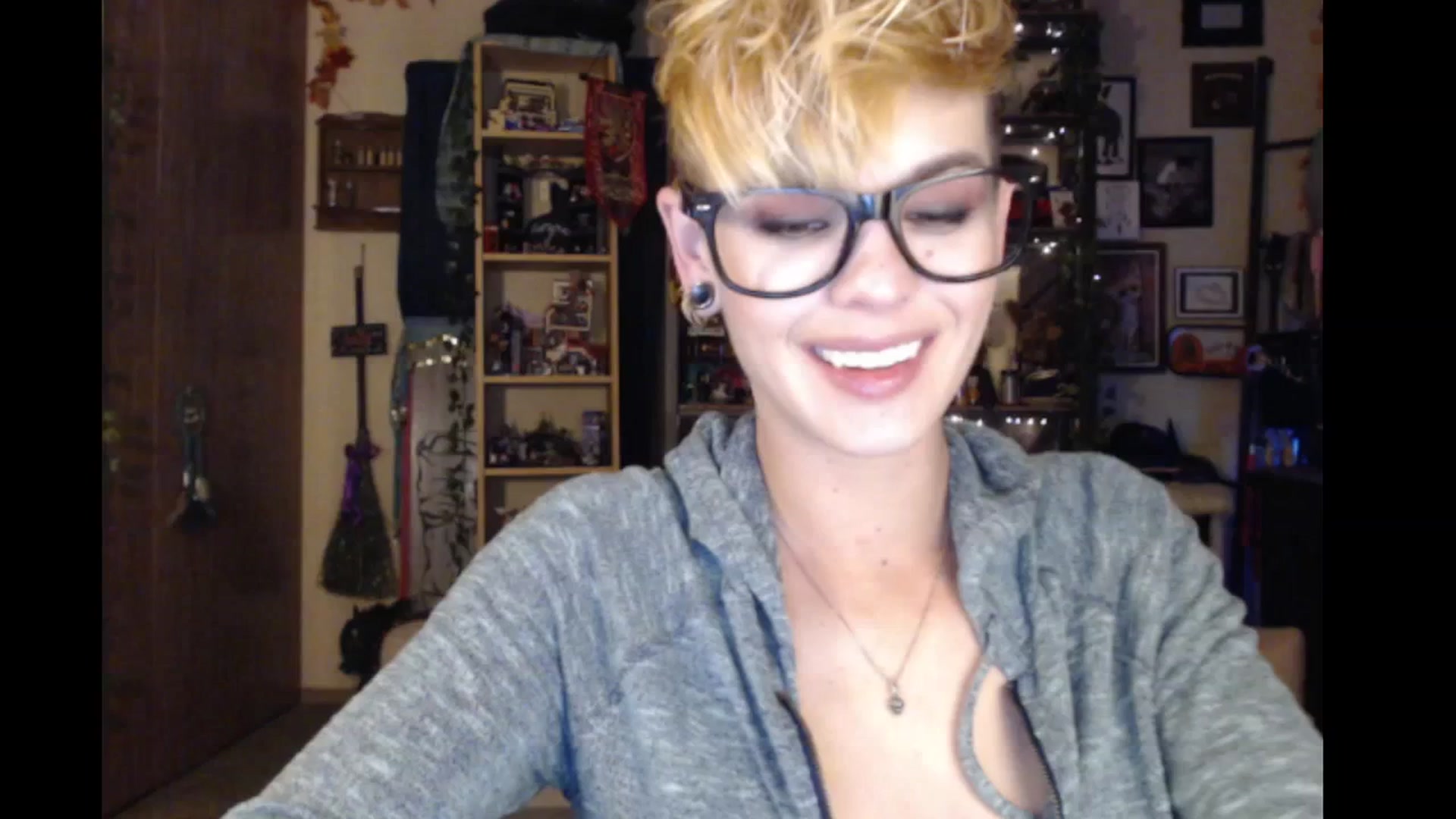 Gallery image thumbnail from Ancored's myfreecams stream on, 01/31/2024, 01:33 image 12 of 20