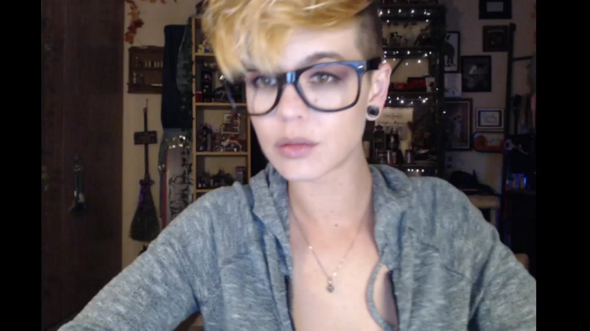 Gallery image thumbnail from Ancored's myfreecams stream on, 01/31/2024, 01:33 image 13 of 20