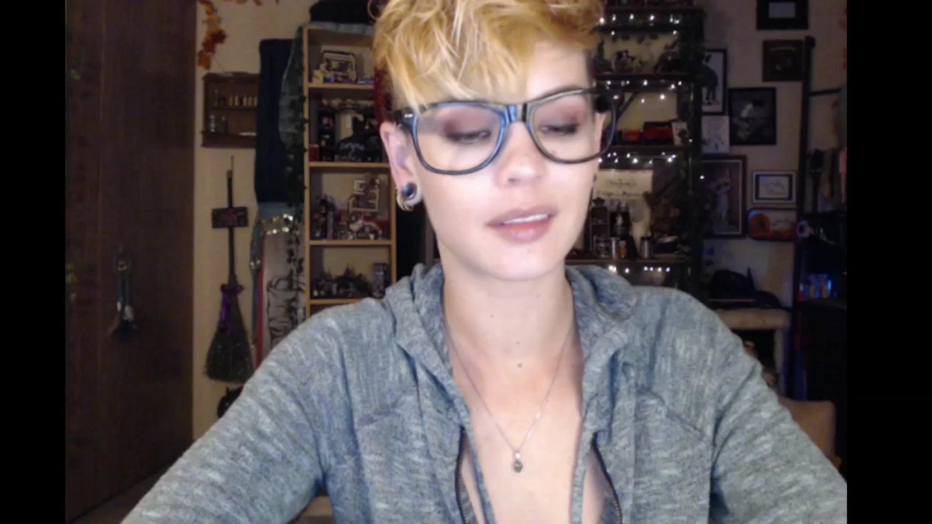 Gallery image thumbnail from Ancored's myfreecams stream on, 01/31/2024, 01:33 image 17 of 20