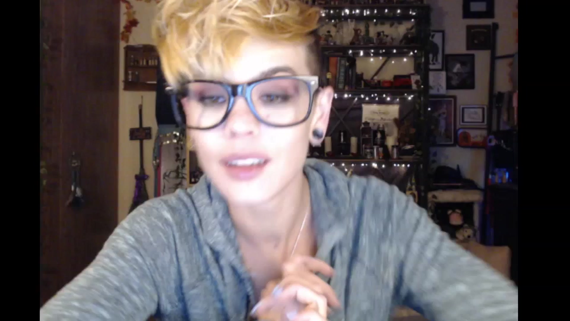 Gallery image thumbnail from Ancored's myfreecams stream on, 01/31/2024, 01:33 image 16 of 20