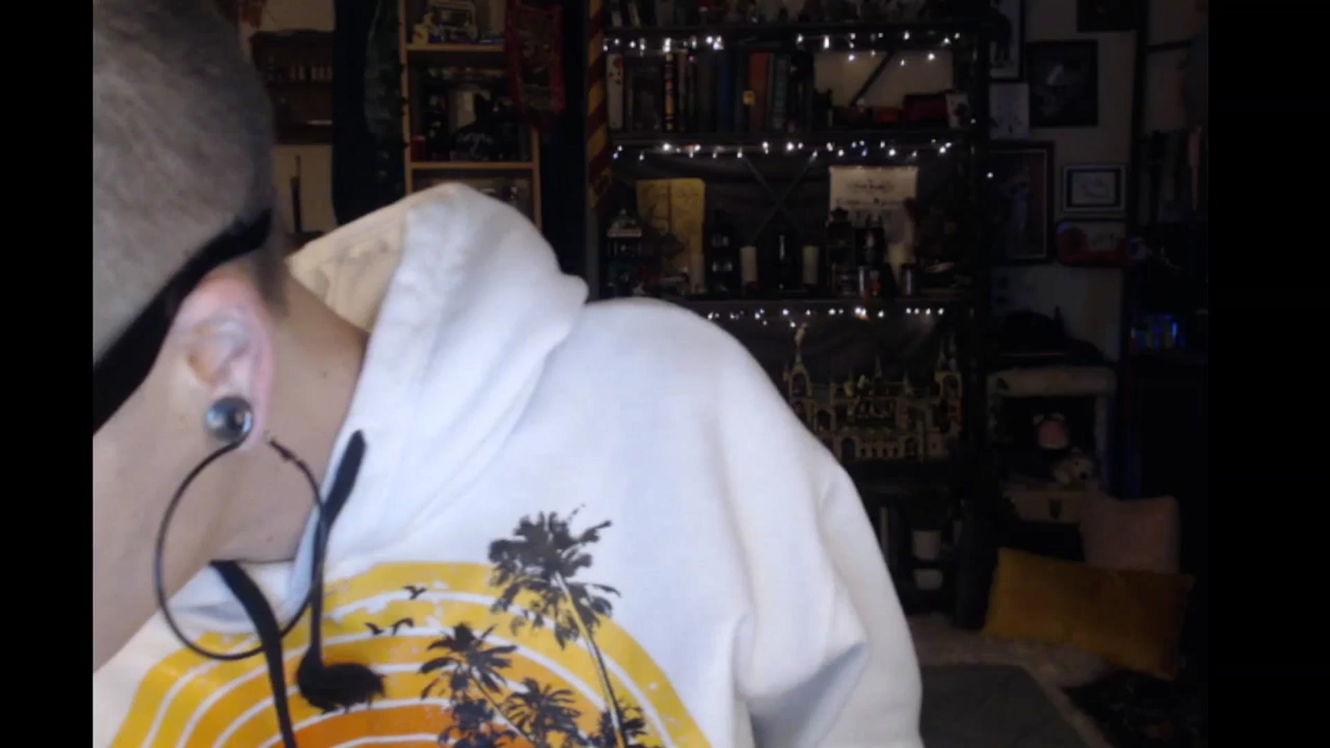 Gallery image thumbnail from Ancored's myfreecams stream on, 01/31/2024, 23:52 image 1 of 20