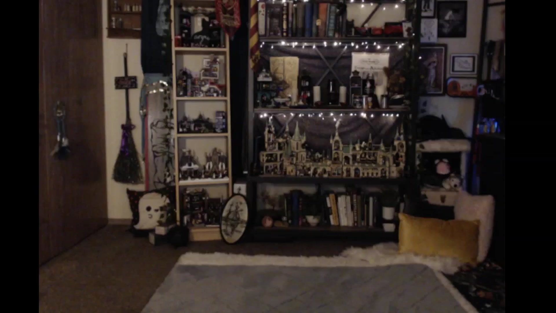 Gallery image thumbnail from Ancored's myfreecams stream on, 02/04/2024, 24:53 image 15 of 20