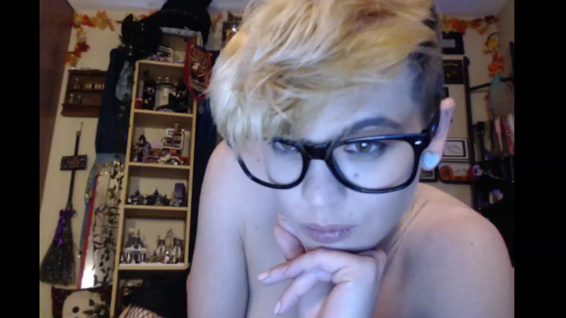 Gallery image thumbnail from Ancored's myfreecams stream on, 02/04/2024, 24:53 image 8 of 20