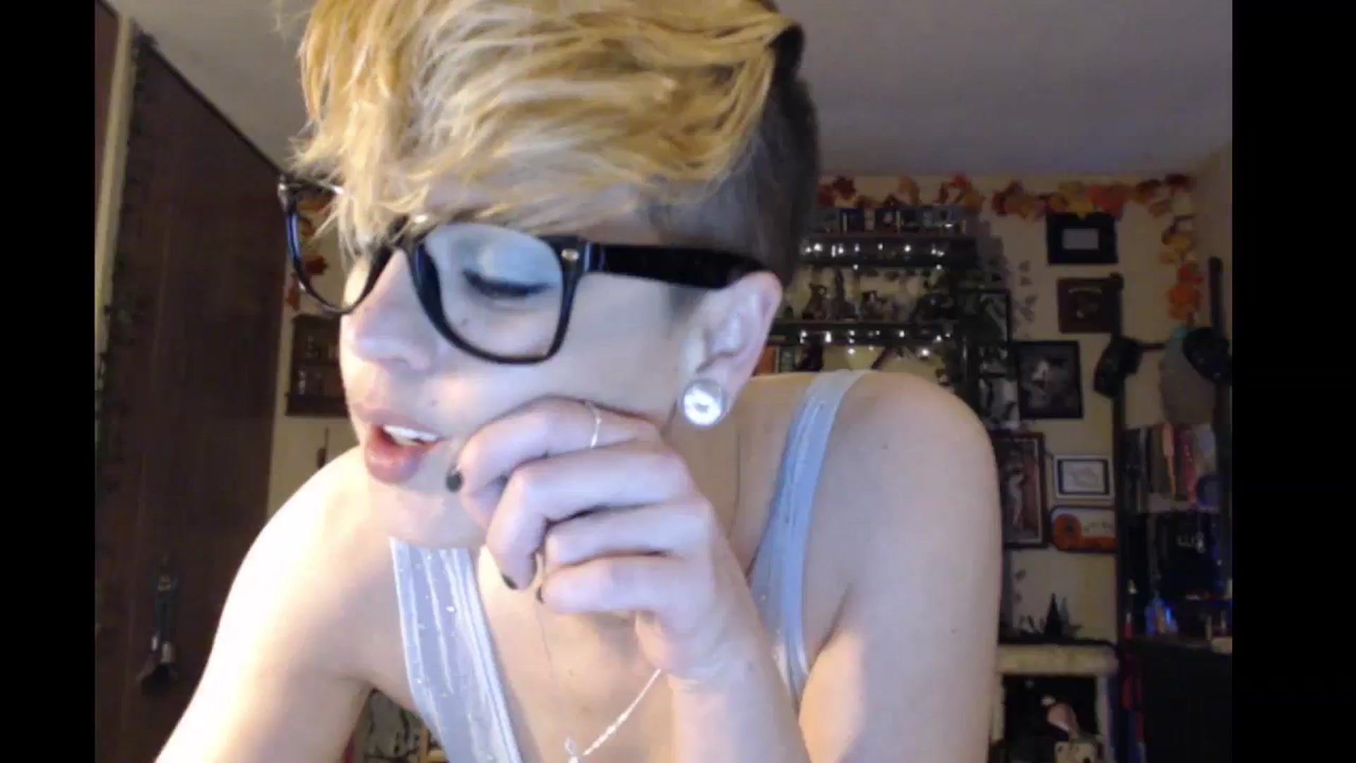 Gallery image thumbnail from Ancored's myfreecams stream on, 02/14/2024, 01:10 image 2 of 20