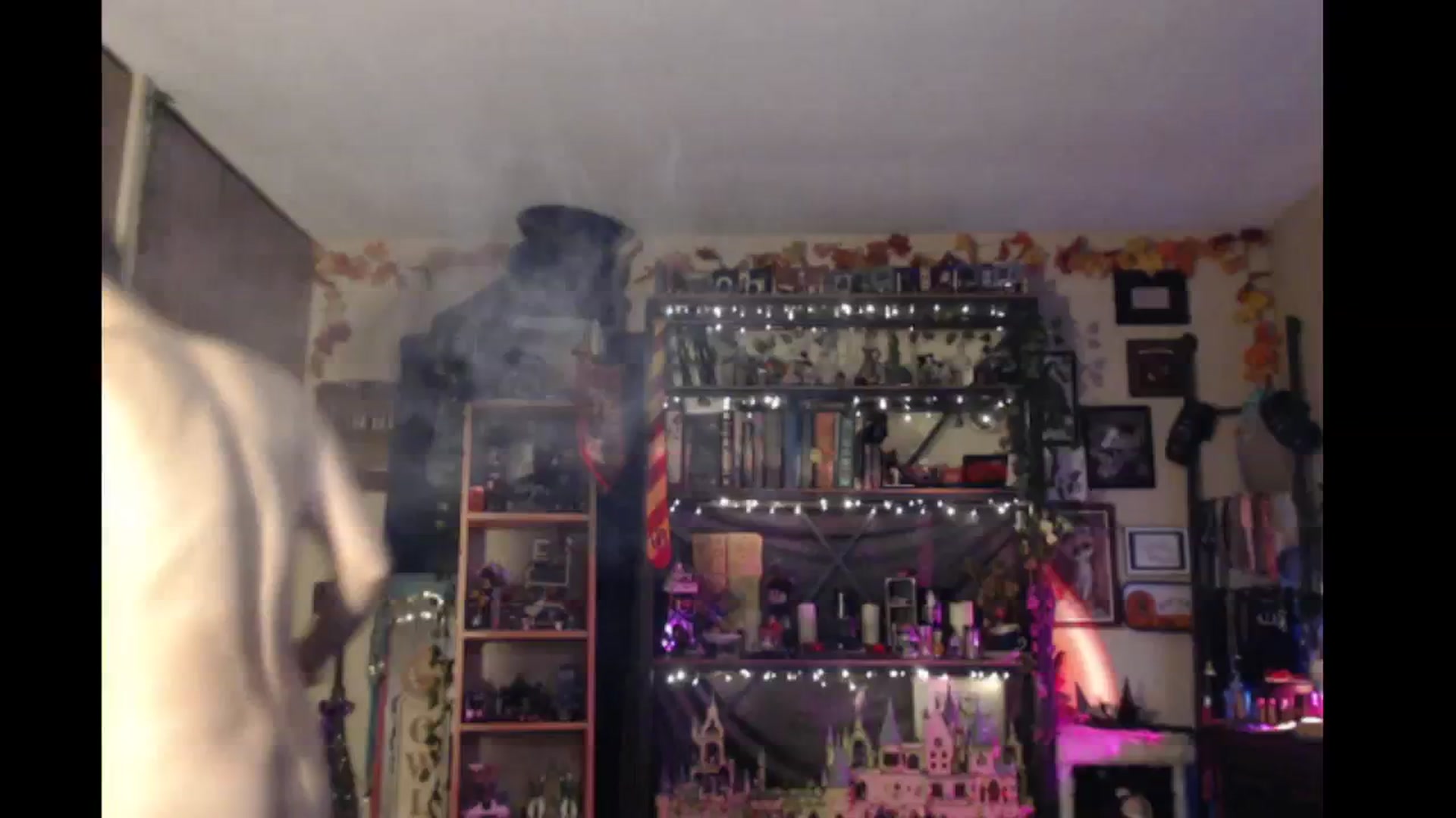 Gallery image thumbnail from Ancored's myfreecams stream on, 02/21/2024, 03:30 image 3 of 20
