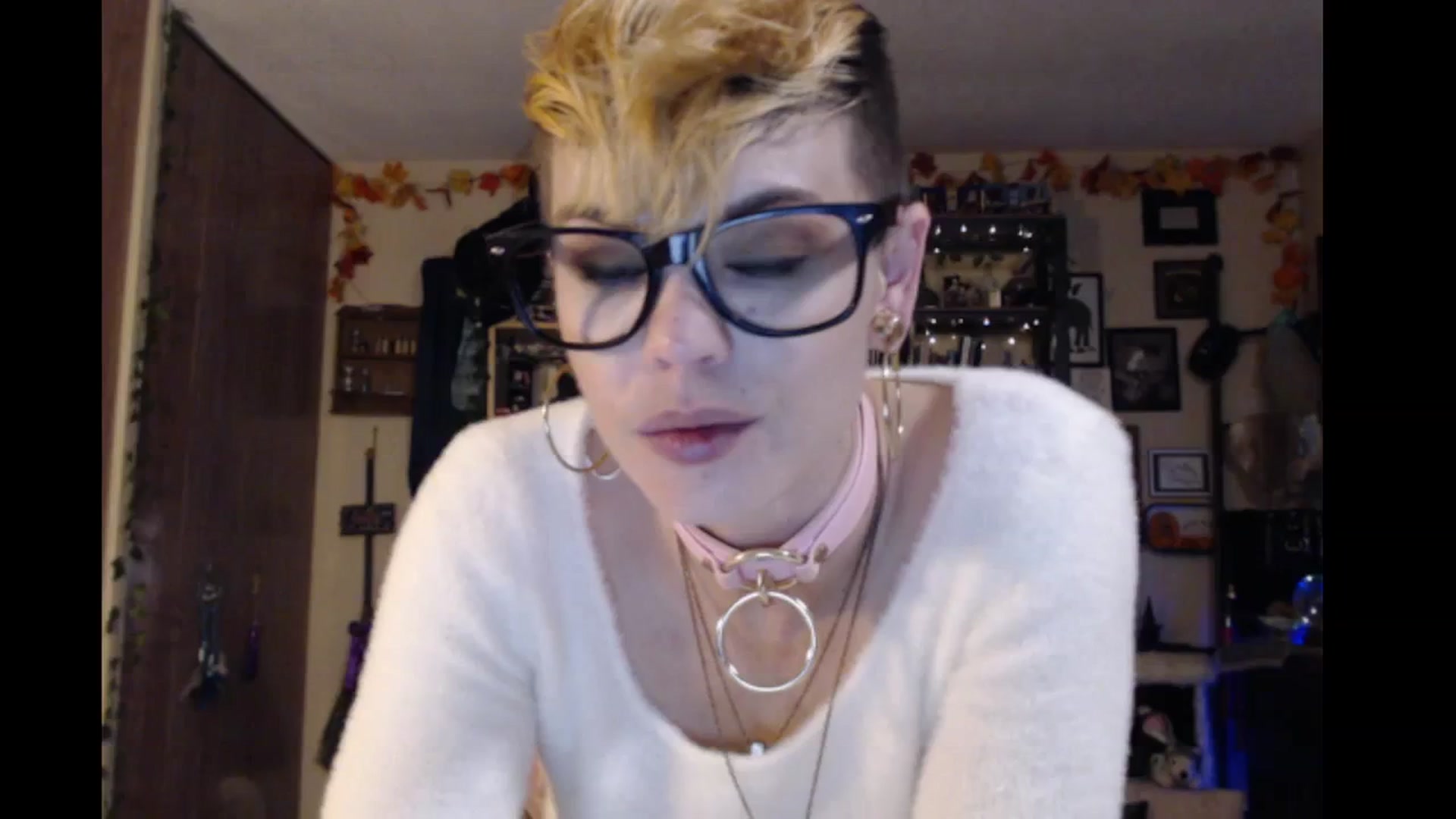 Gallery image thumbnail from Ancored's myfreecams stream on, 03/15/2024, 01:56 image 4 of 20
