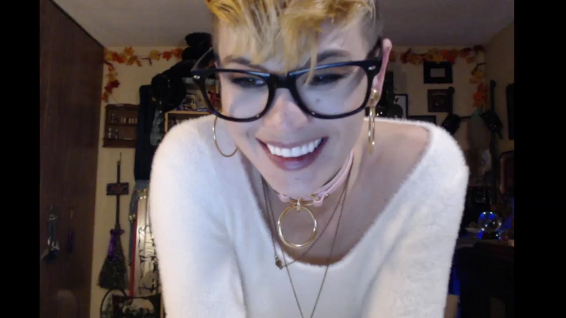 Gallery image thumbnail from Ancored's myfreecams stream on, 03/15/2024, 01:56 image 13 of 20