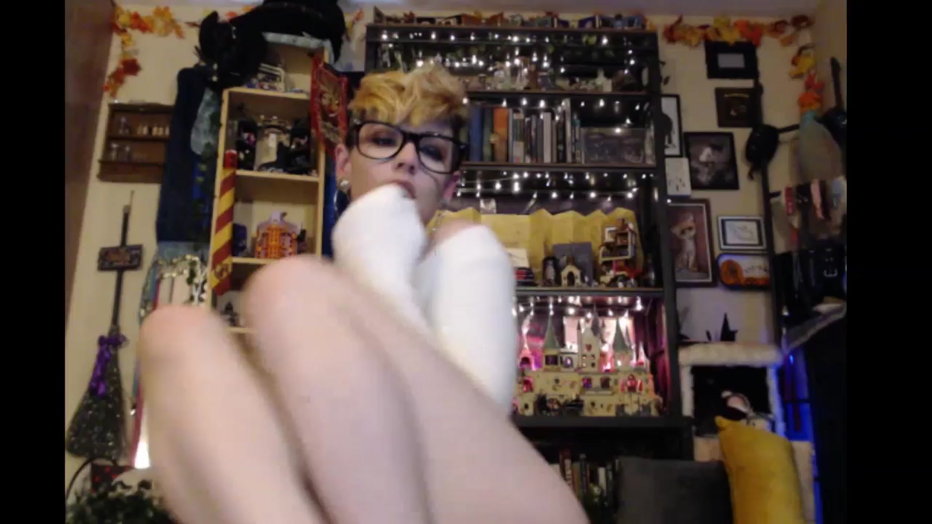Gallery image thumbnail from Ancored's myfreecams stream on, 03/23/2024, 24:22 image 20 of 20
