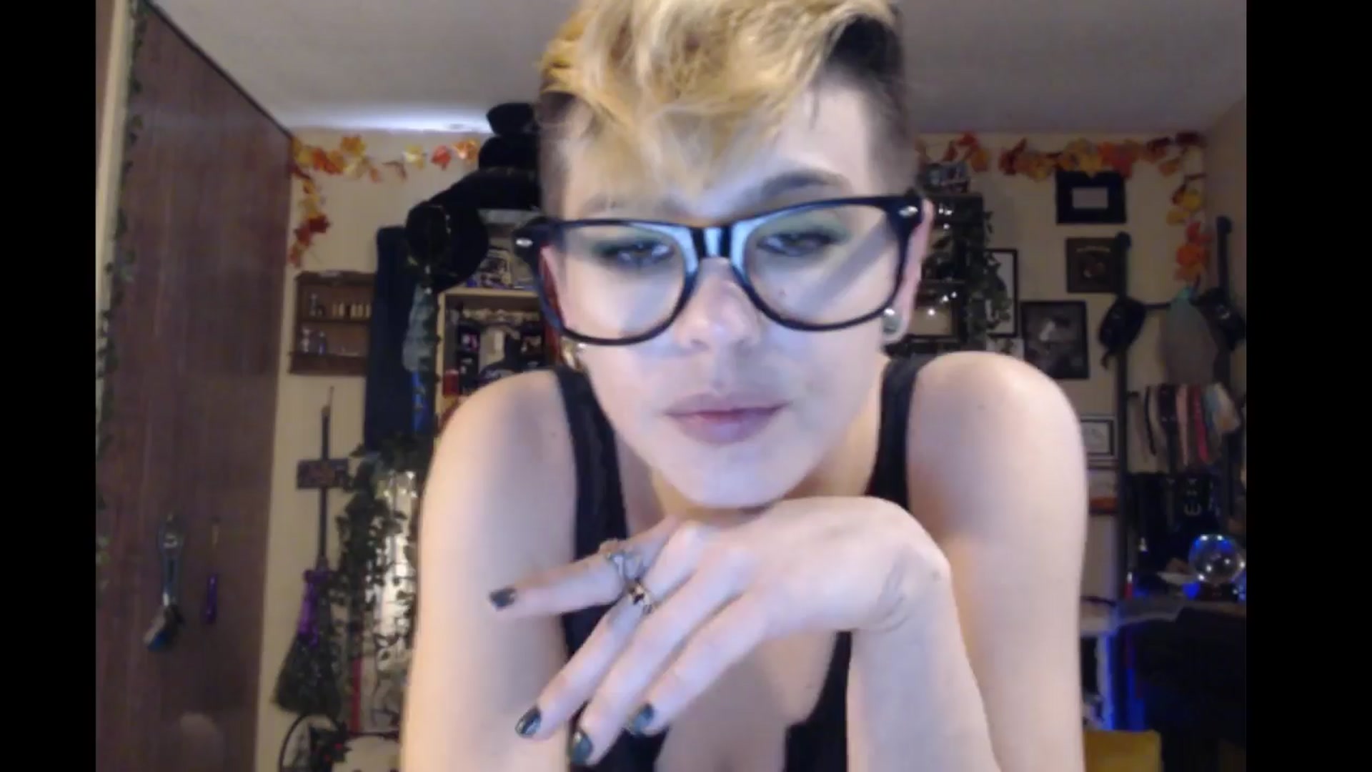 Gallery image thumbnail from Ancored's myfreecams stream on, 03/28/2024, 22:23 image 2 of 20