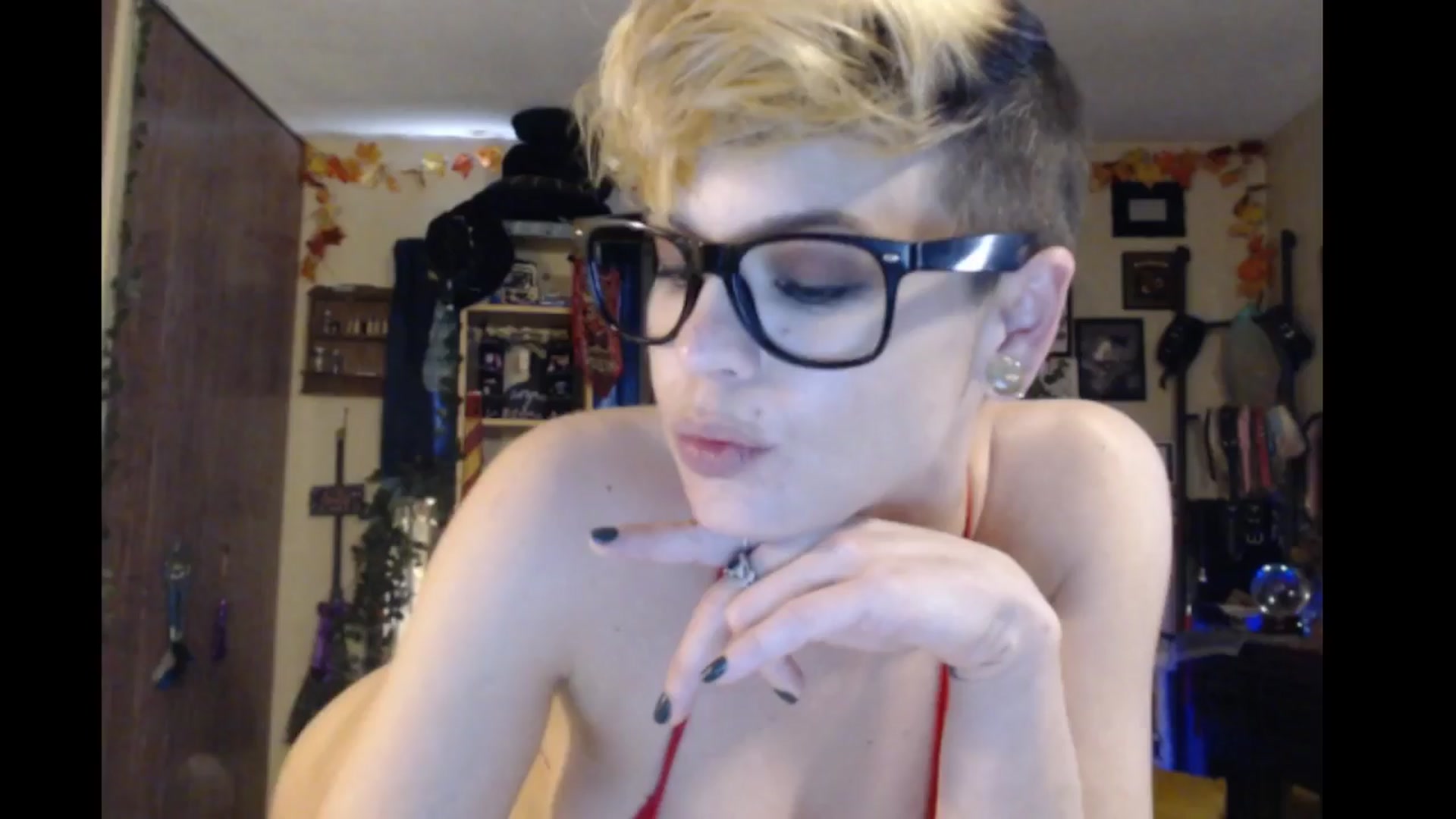 Gallery image thumbnail from Ancored's myfreecams stream on, 03/29/2024, 20:57 image 4 of 20