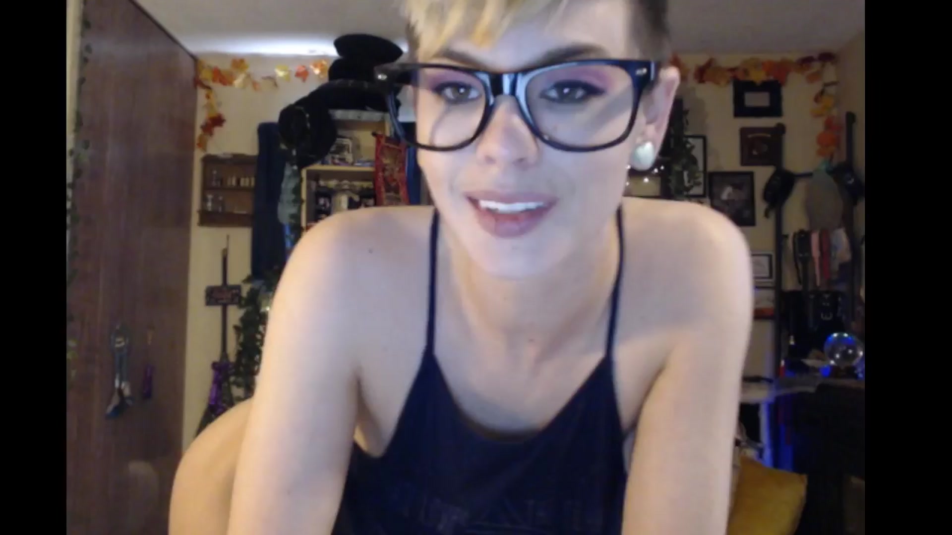 Gallery image thumbnail from Ancored's myfreecams stream on, 04/05/2024, 20:07 image 7 of 20
