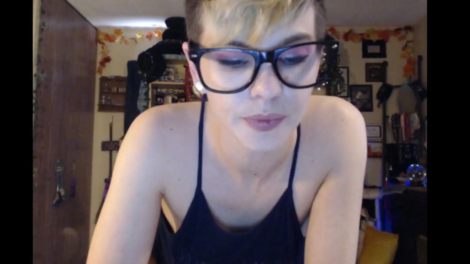 Gallery image thumbnail from Ancored's myfreecams stream on, 04/05/2024, 20:07 image 9 of 20