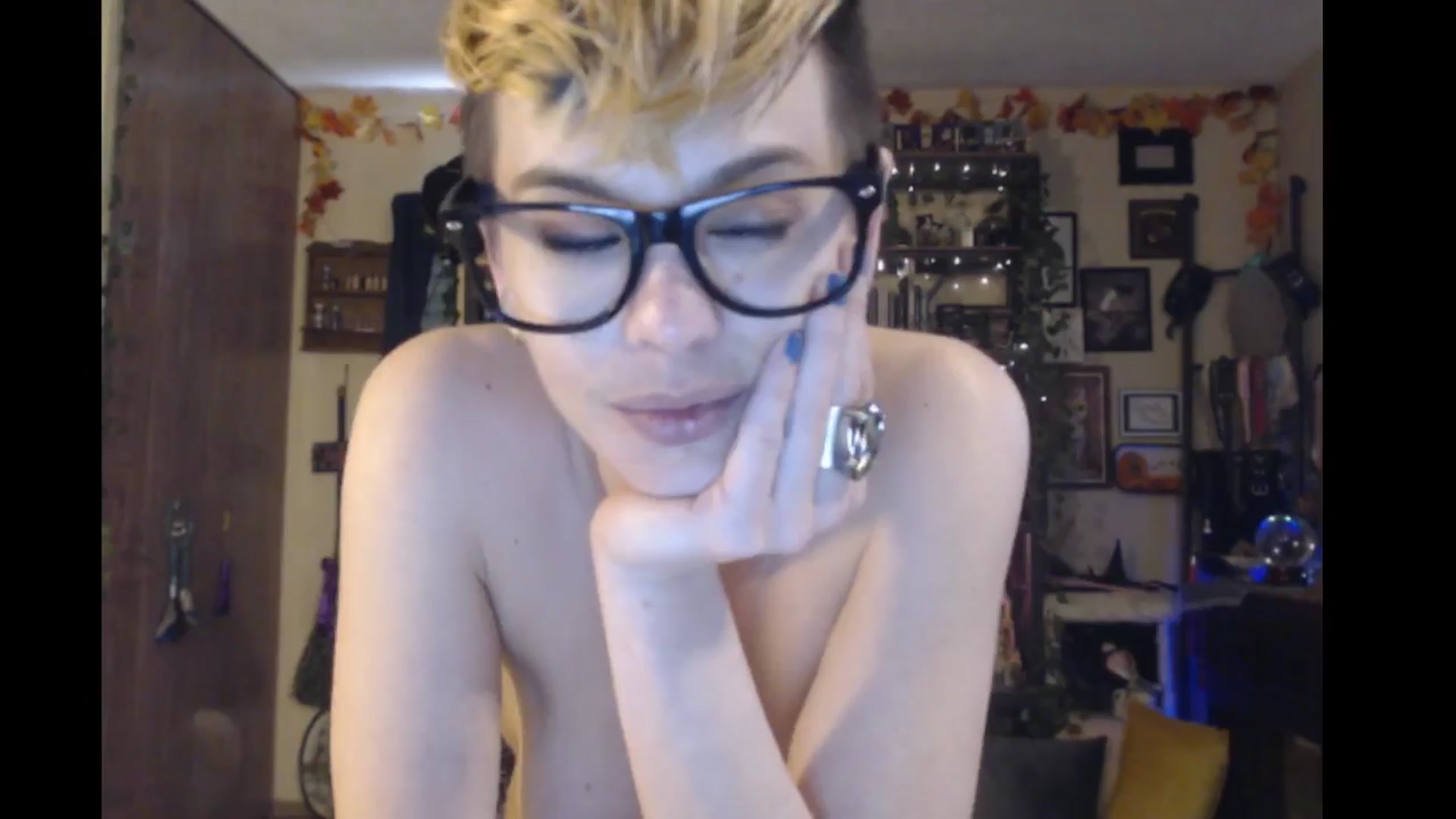 Gallery image thumbnail from Ancored's myfreecams stream on, 04/06/2024, 22:44 image 8 of 20