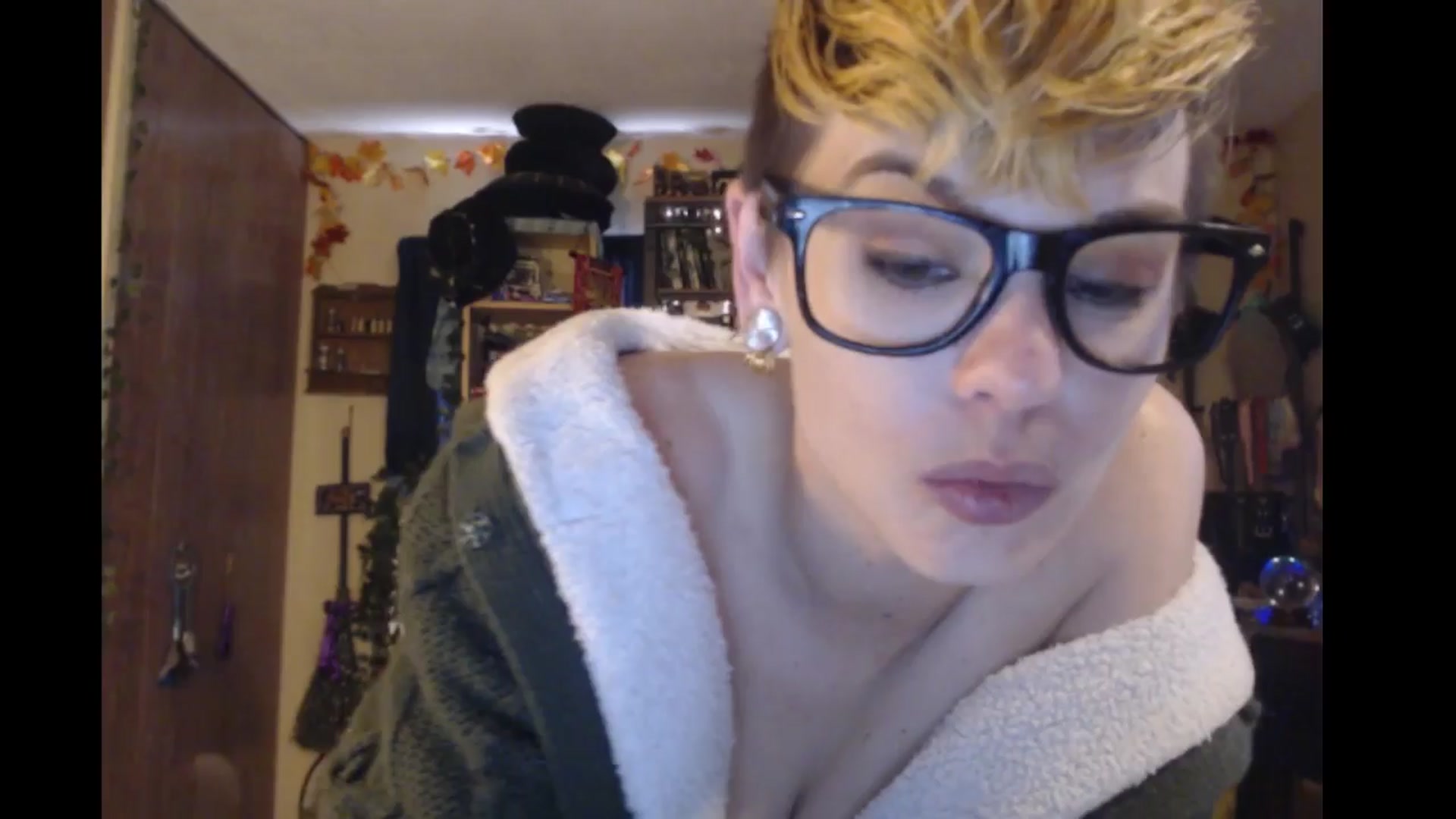 Gallery image thumbnail from Ancored's myfreecams stream on, 04/06/2024, 22:44 image 2 of 20