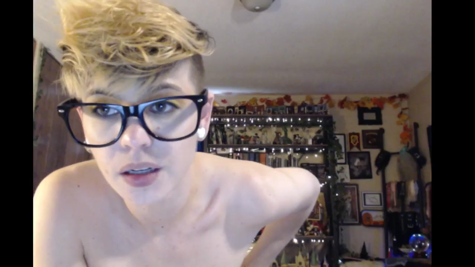 Gallery image thumbnail from Ancored's myfreecams stream on, 04/22/2024, 22:51 image 8 of 20