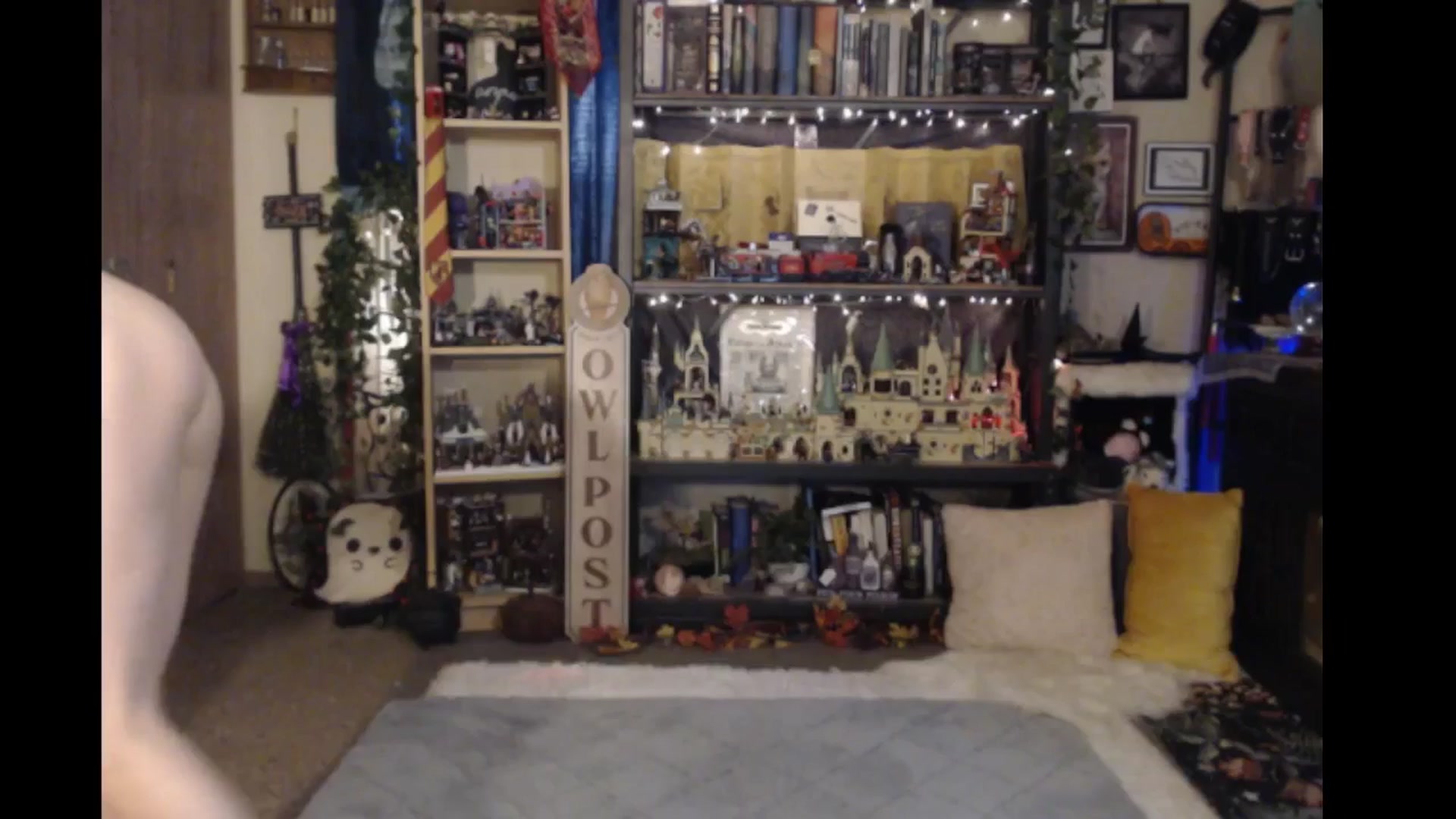 Gallery image thumbnail from Ancored's myfreecams stream on, 05/03/2024, 23:19 image 12 of 20