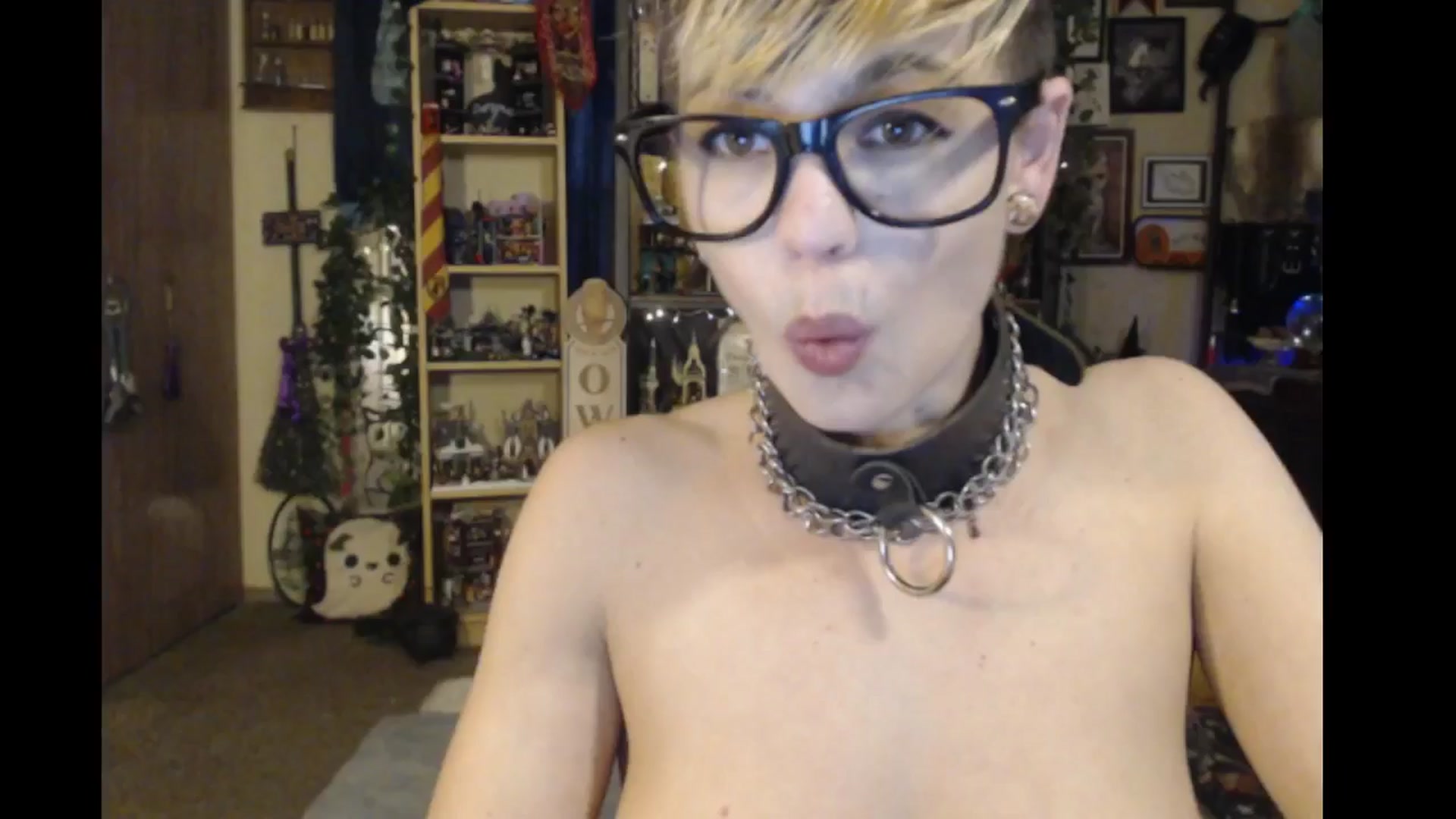 Gallery image thumbnail from Ancored's myfreecams stream on, 05/07/2024, 01:43 image 5 of 20