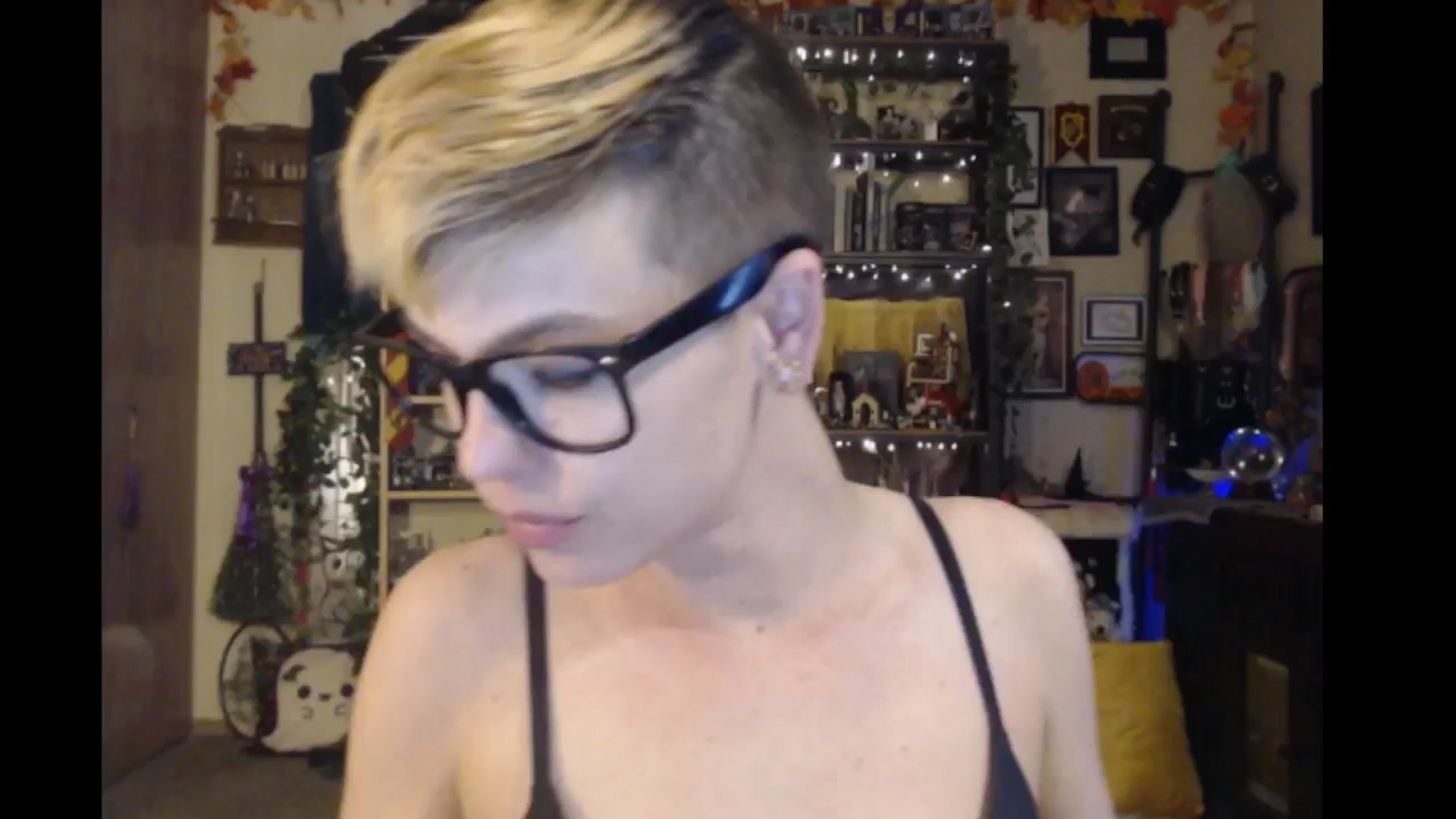Gallery image thumbnail from Ancored's myfreecams stream on, 05/08/2024, 24:57 image 9 of 20