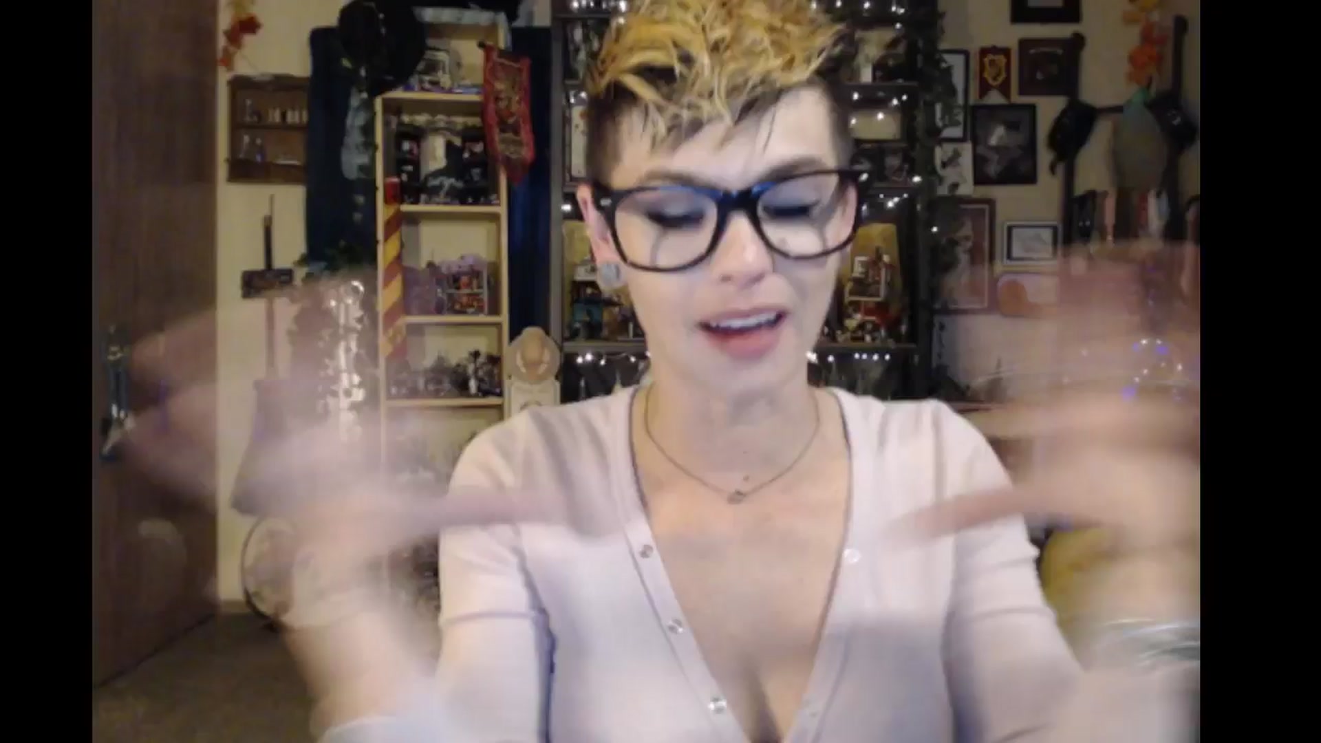 Gallery image thumbnail from Ancored's myfreecams stream on, 05/09/2024, 23:51 image 19 of 20