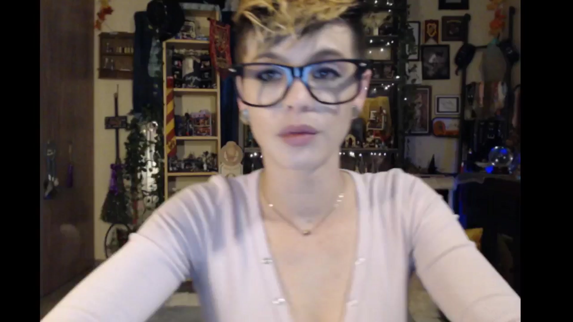 Gallery image thumbnail from Ancored's myfreecams stream on, 05/09/2024, 23:51 image 20 of 20