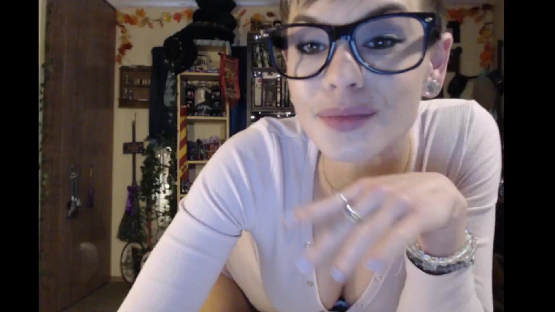 Gallery image thumbnail from Ancored's myfreecams stream on, 05/09/2024, 23:51 image 5 of 20
