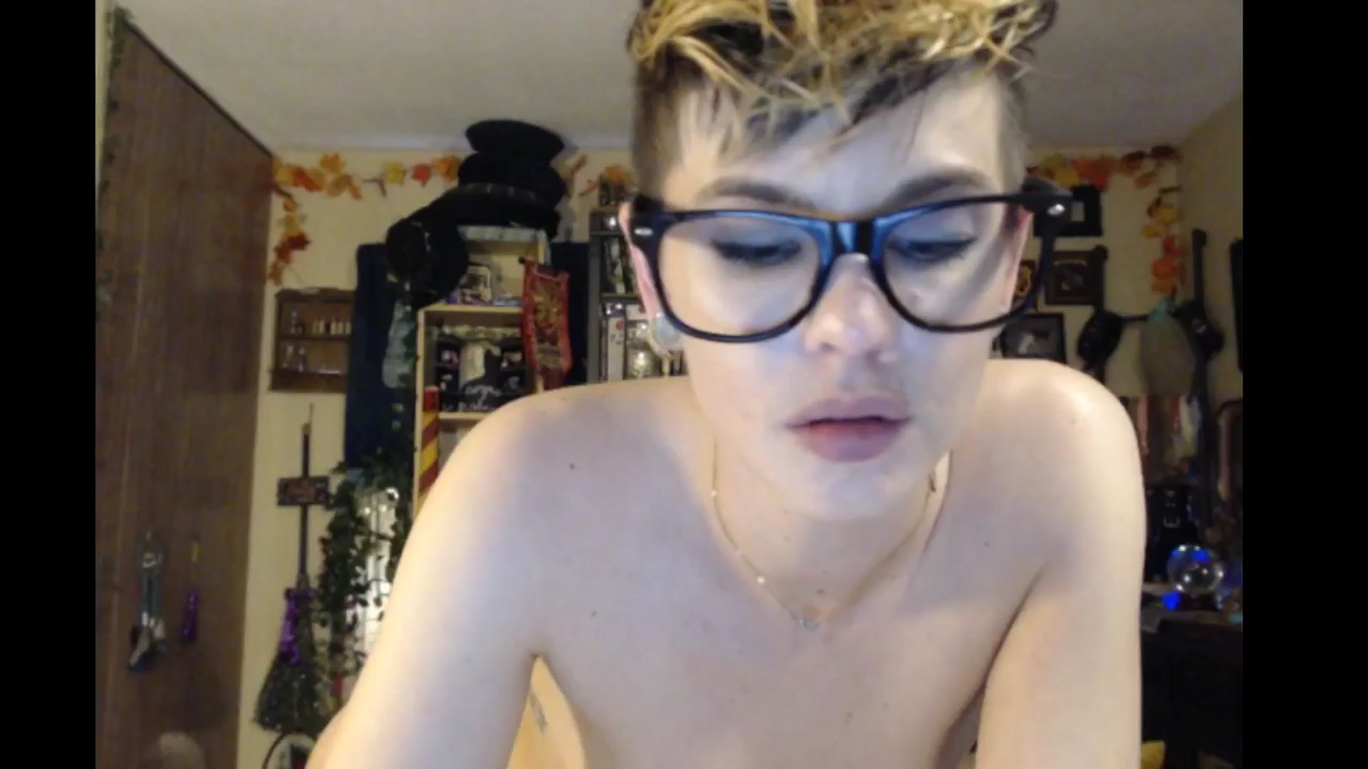 Gallery image thumbnail from Ancored's myfreecams stream on, 05/10/2024, 24:36 image 8 of 20