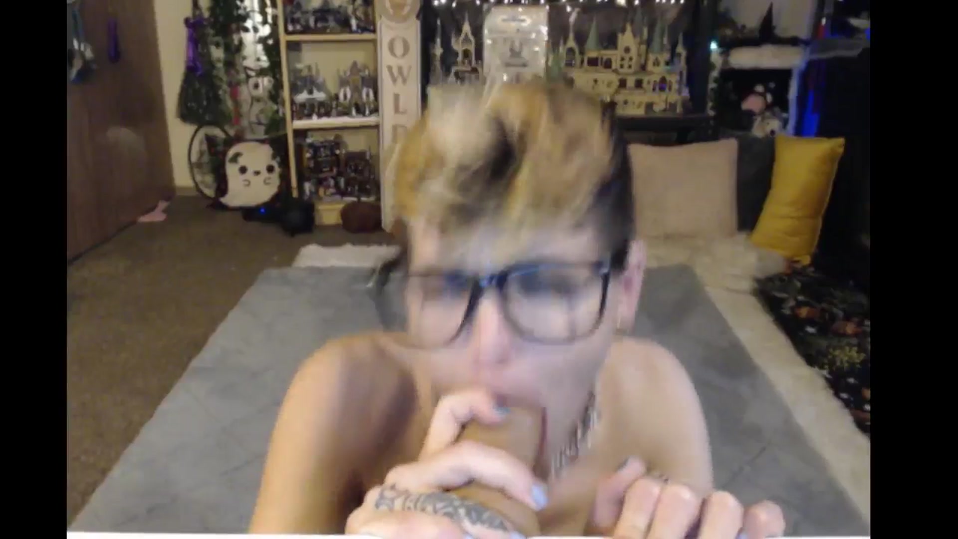 Gallery image thumbnail from Ancored's myfreecams stream on, 05/14/2024, 24:48 image 19 of 20