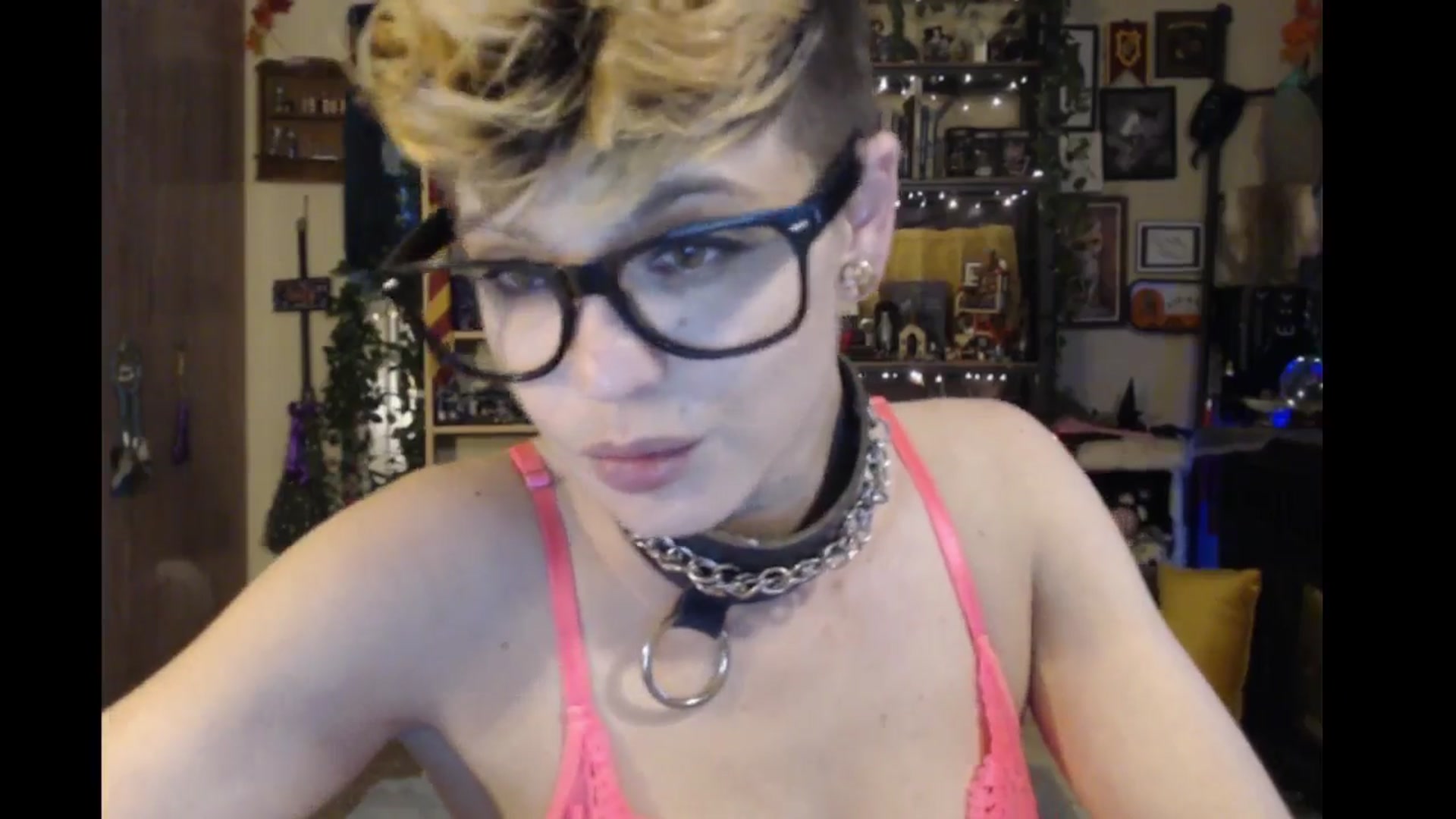 Gallery image thumbnail from Ancored's myfreecams stream on, 05/14/2024, 24:48 image 17 of 20