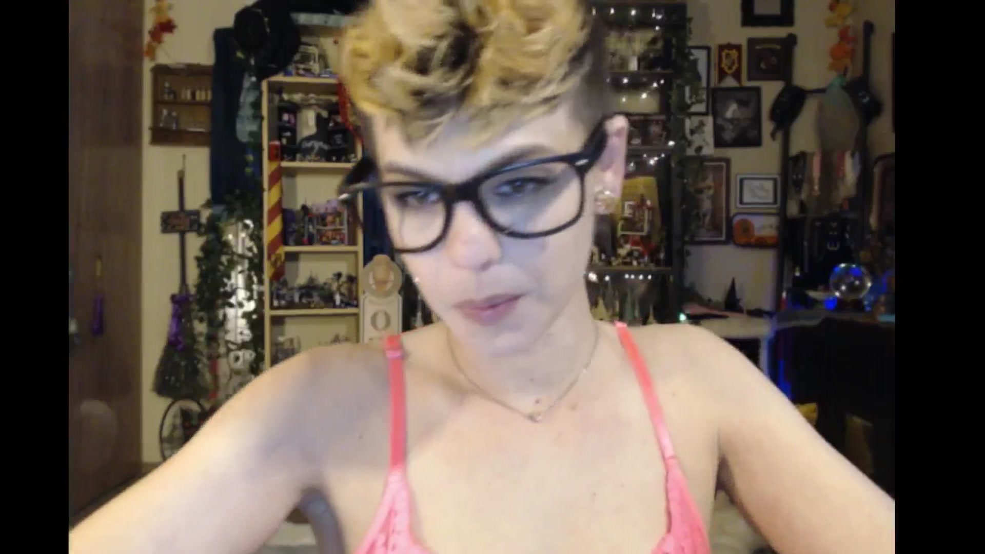 Gallery image thumbnail from Ancored's myfreecams stream on, 05/14/2024, 24:48 image 9 of 20