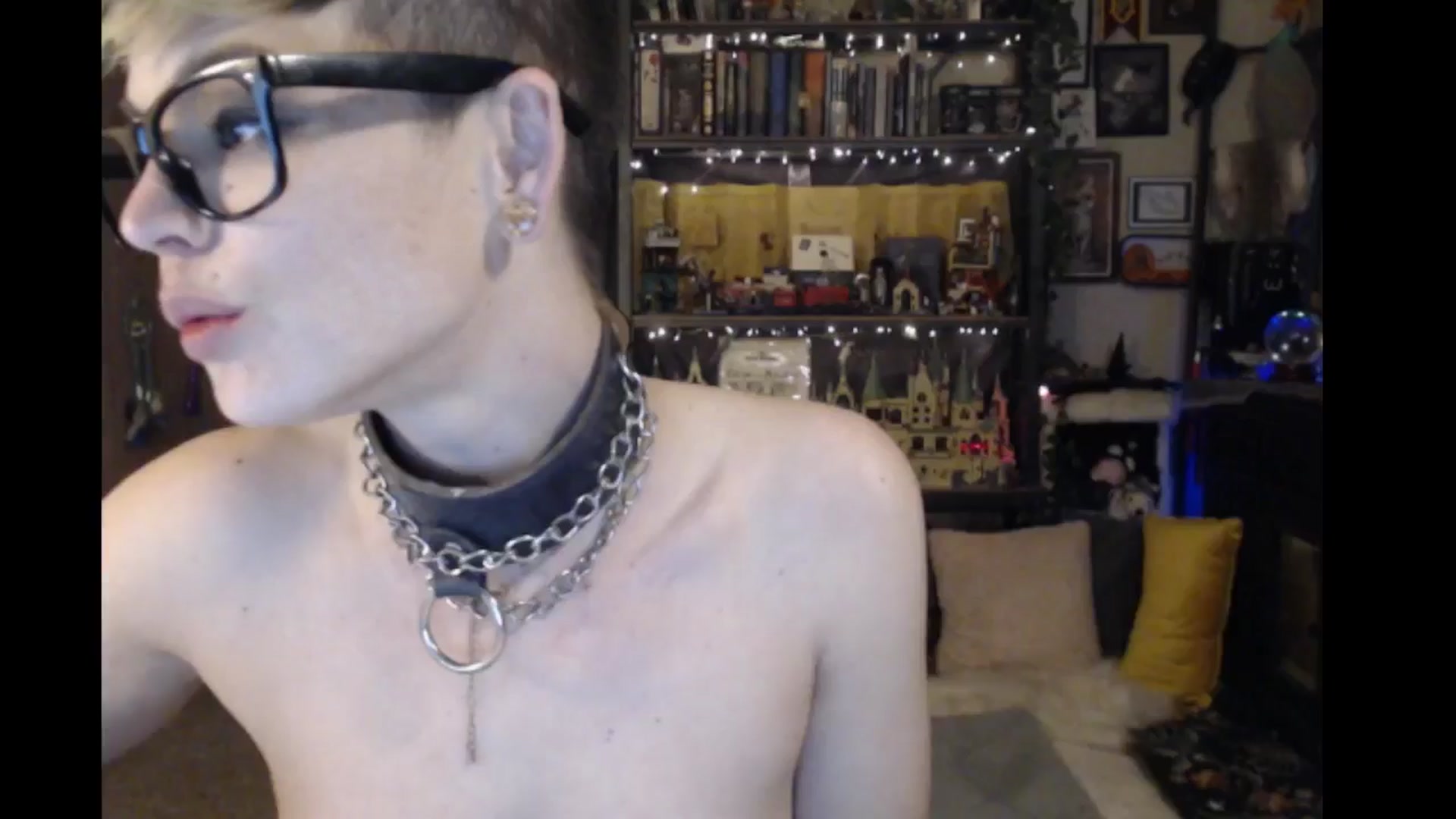 Gallery image thumbnail from Ancored's myfreecams stream on, 05/14/2024, 02:09 image 20 of 20