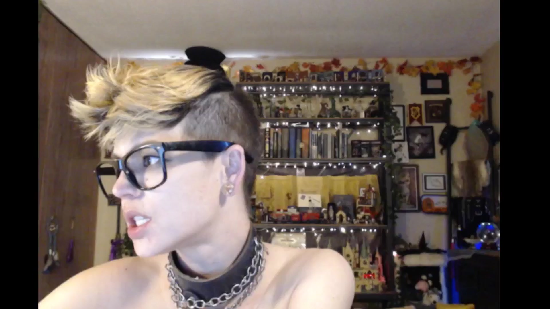 Gallery image thumbnail from Ancored's myfreecams stream on, 05/14/2024, 02:09 image 1 of 20