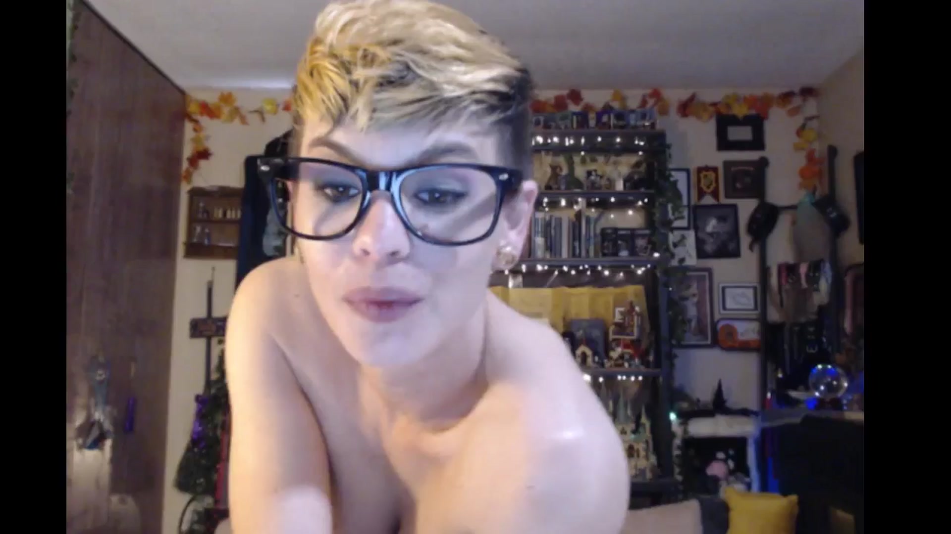 Gallery image thumbnail from Ancored's myfreecams stream on, 05/21/2024, 01:21 image 8 of 20
