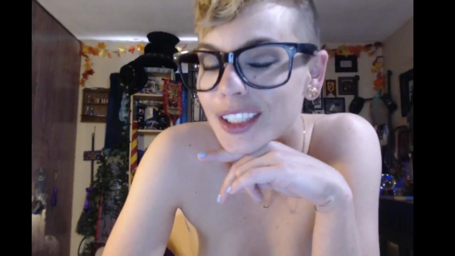 Gallery image thumbnail from Ancored's myfreecams stream on, 05/24/2024, 24:39 image 12 of 20