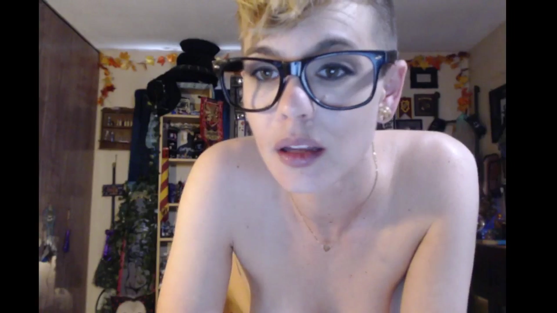 Gallery image thumbnail from Ancored's myfreecams stream on, 05/24/2024, 24:39 image 9 of 20