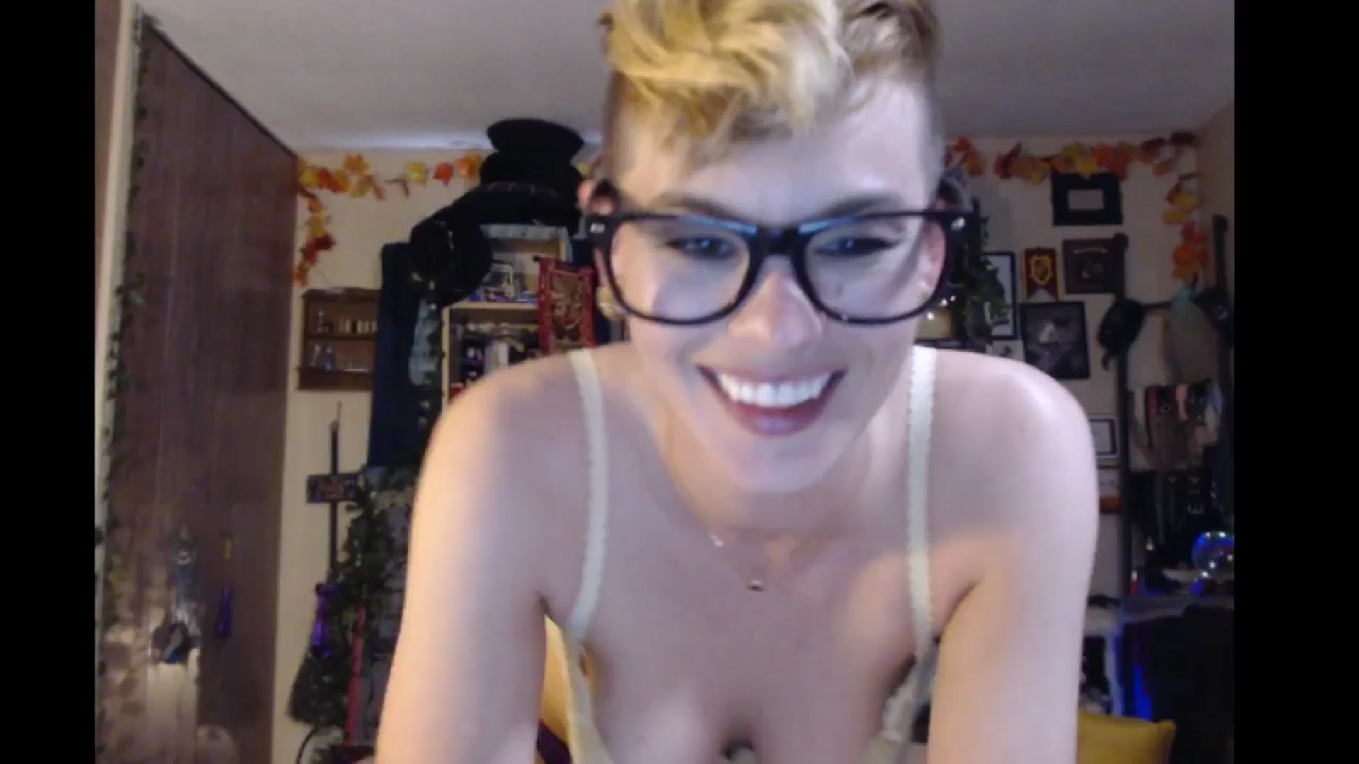 Gallery image thumbnail from Ancored's myfreecams stream on, 05/24/2024, 01:14 image 1 of 20