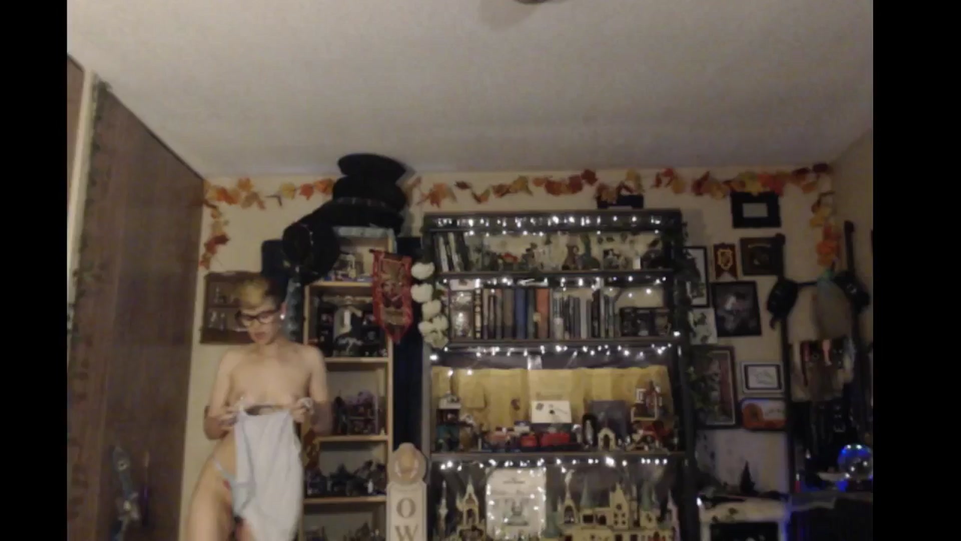 Gallery image thumbnail from Ancored's myfreecams stream on, 05/29/2024, 24:31 image 18 of 20