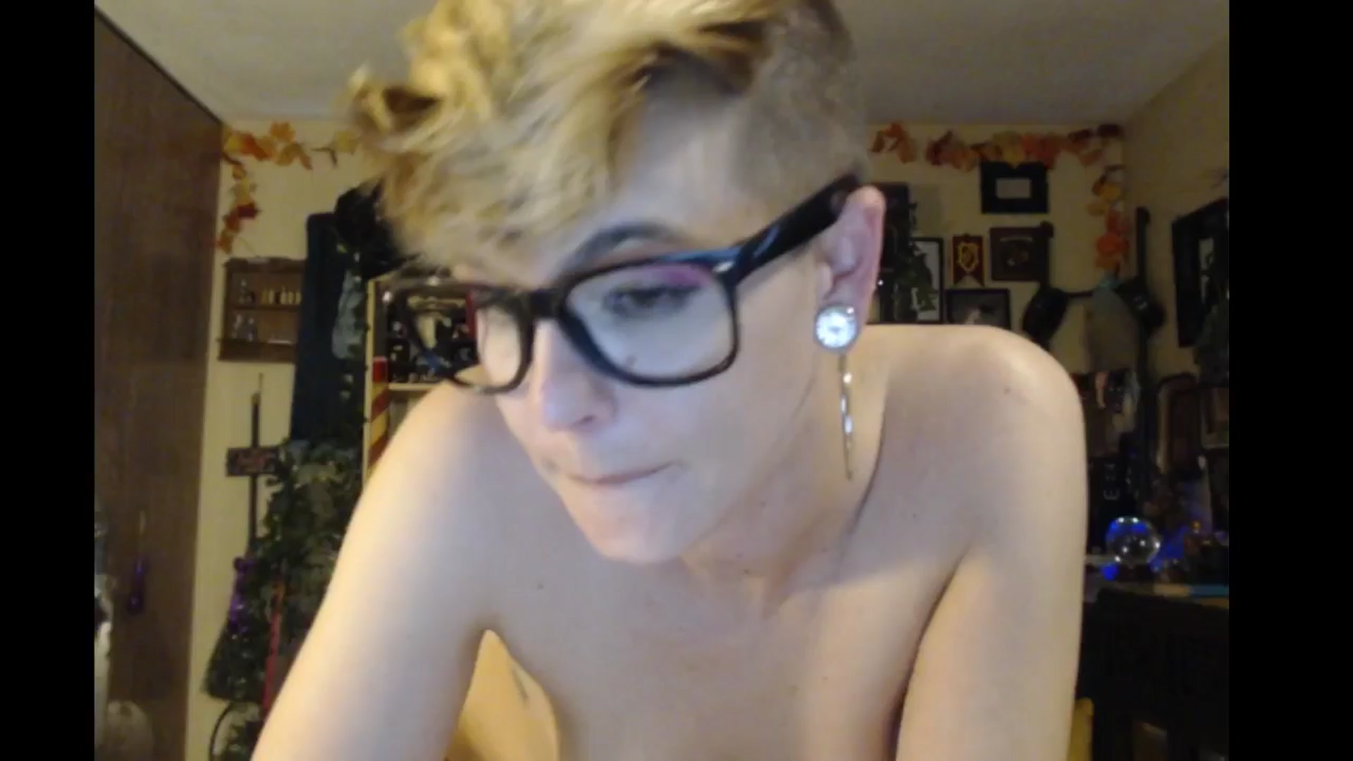 Gallery image thumbnail from Ancored's myfreecams stream on, 05/29/2024, 01:30 image 2 of 20