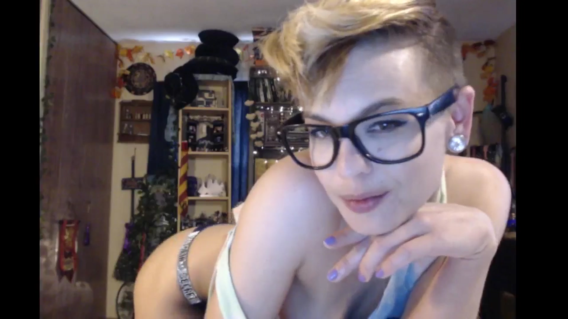 Gallery image thumbnail from Ancored's myfreecams stream on, 06/04/2024, 22:32 image 2 of 20
